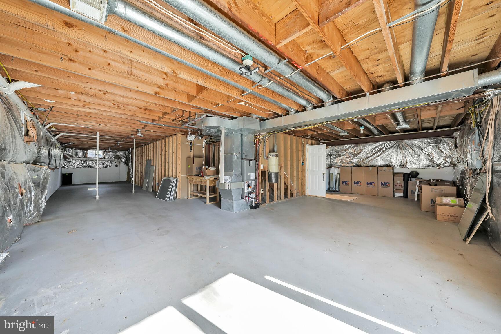 CANTERBURY WOODS - Residential