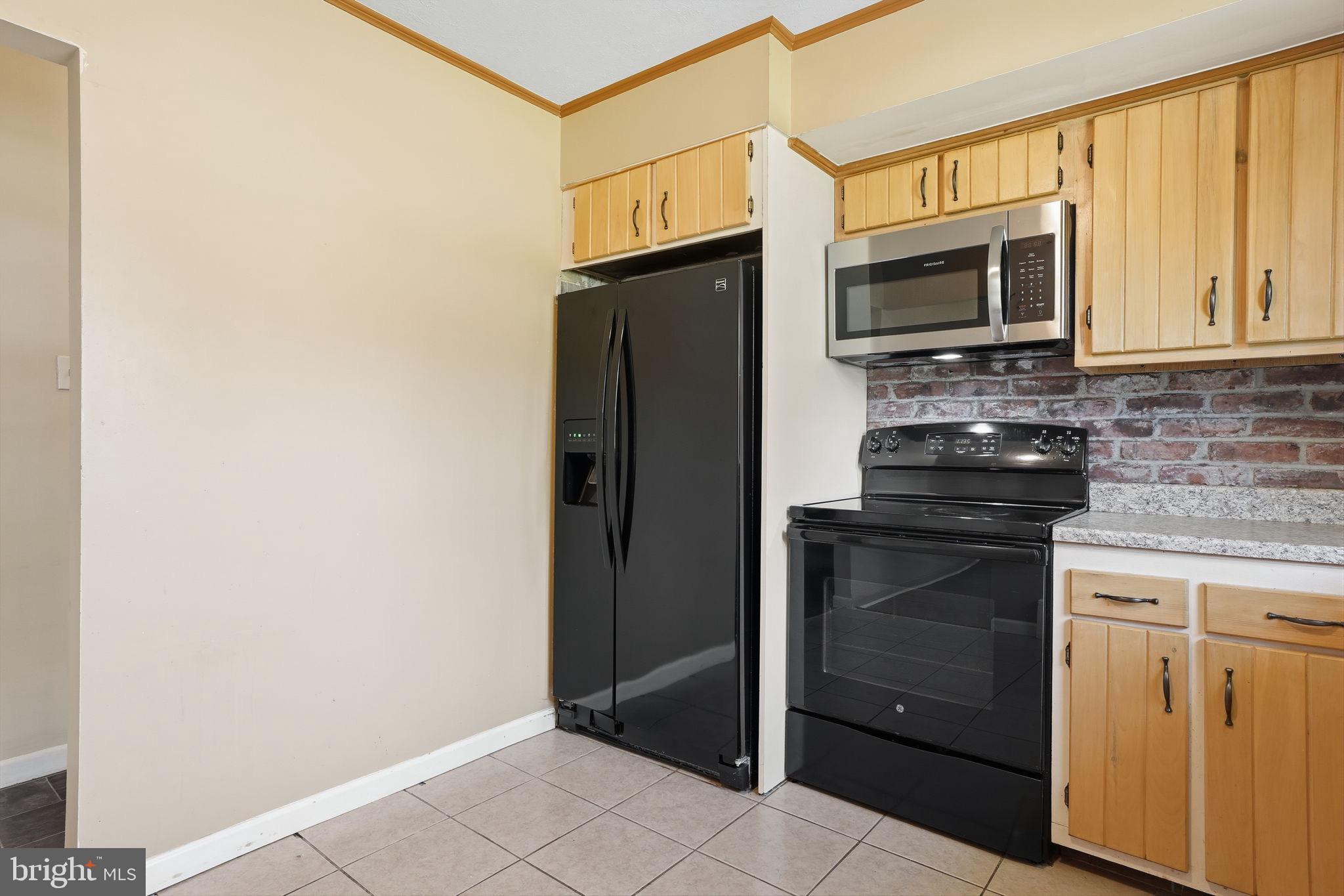 LANGHORNE MANOR - Residential