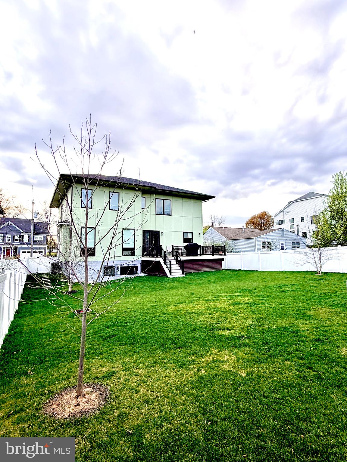 PIMMIT HILLS - Residential