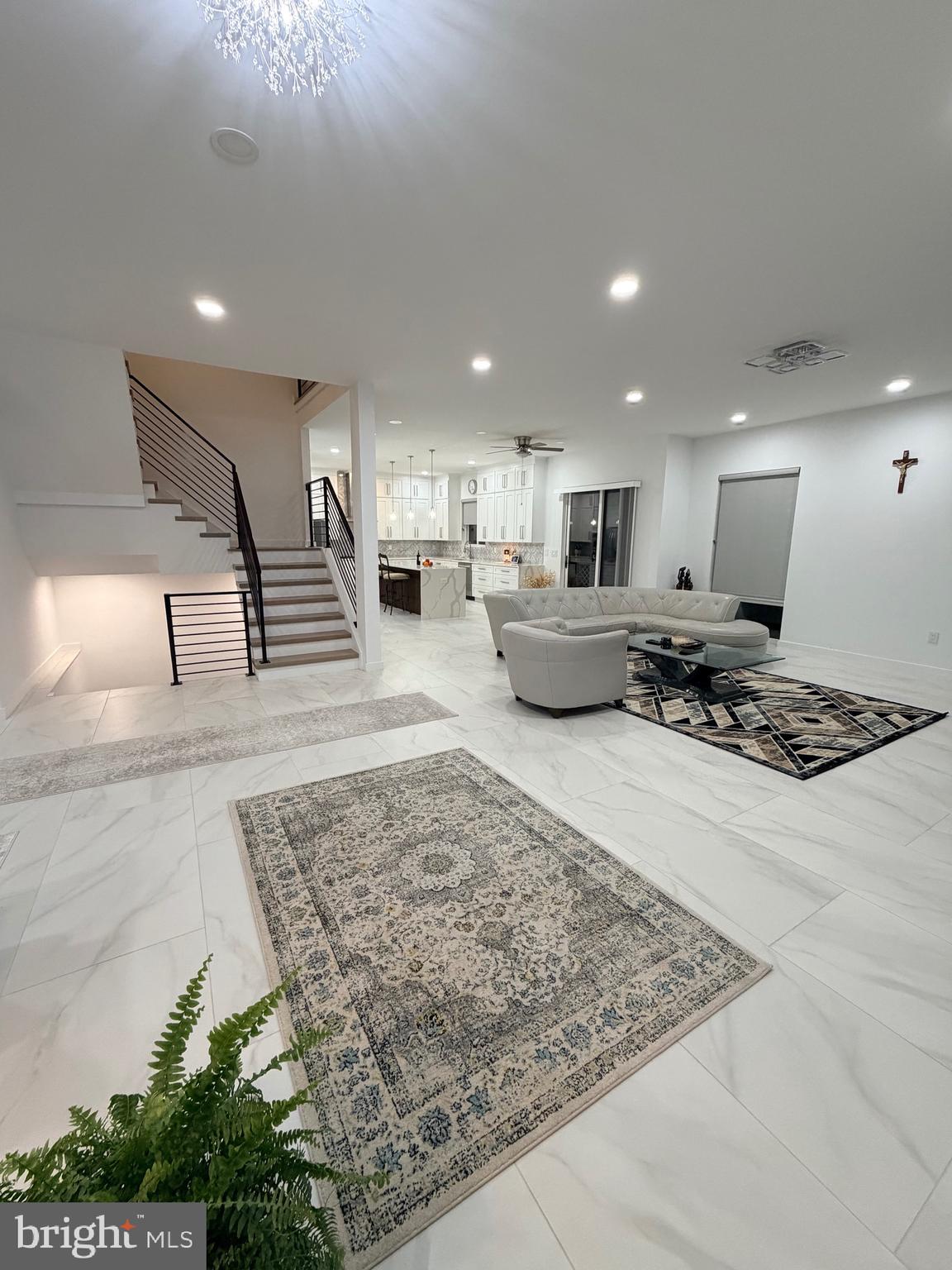 PIMMIT HILLS - Residential