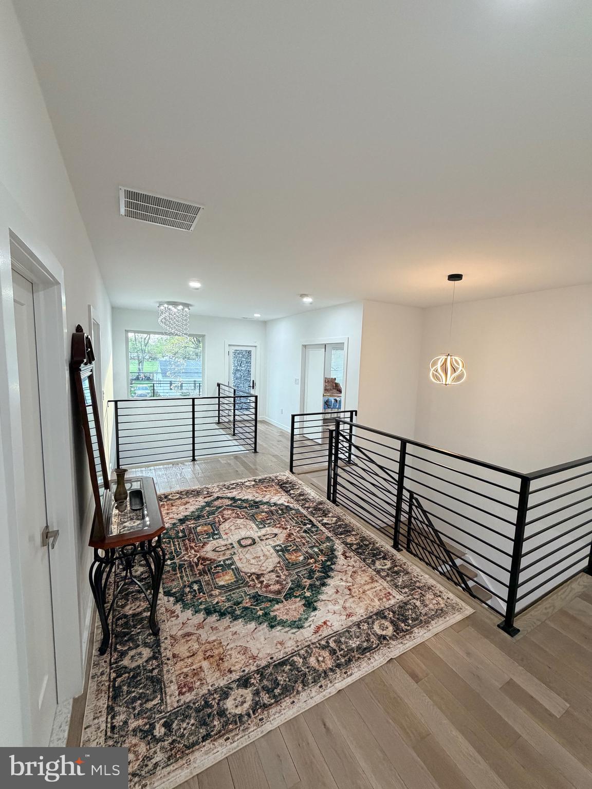 PIMMIT HILLS - Residential