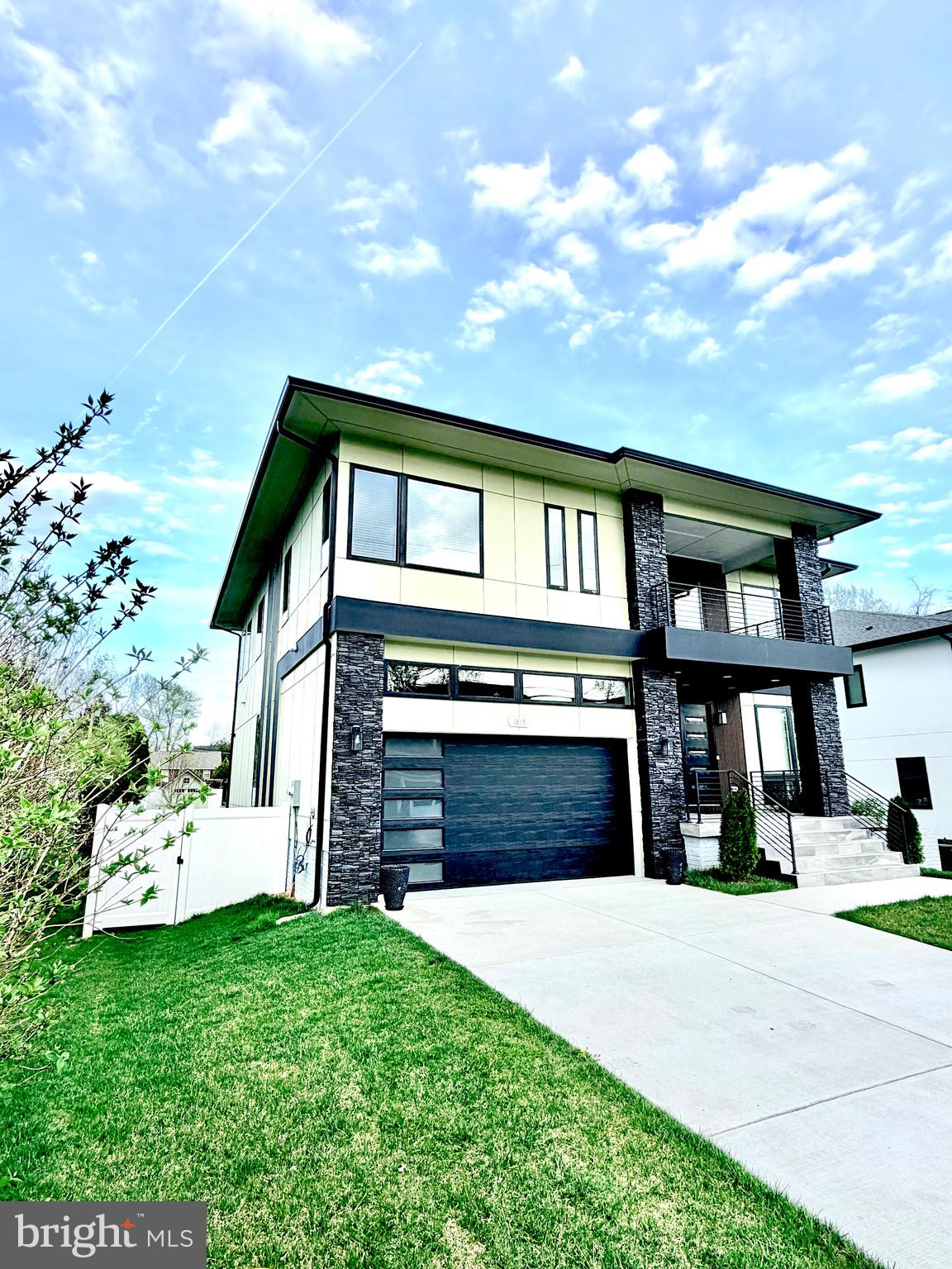 PIMMIT HILLS - Residential