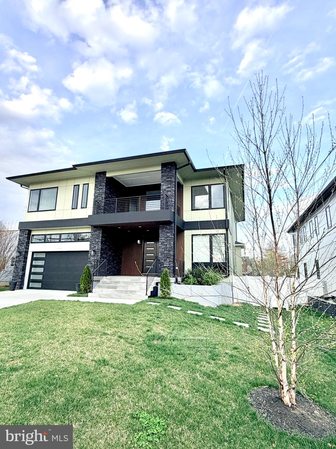 PIMMIT HILLS - Residential