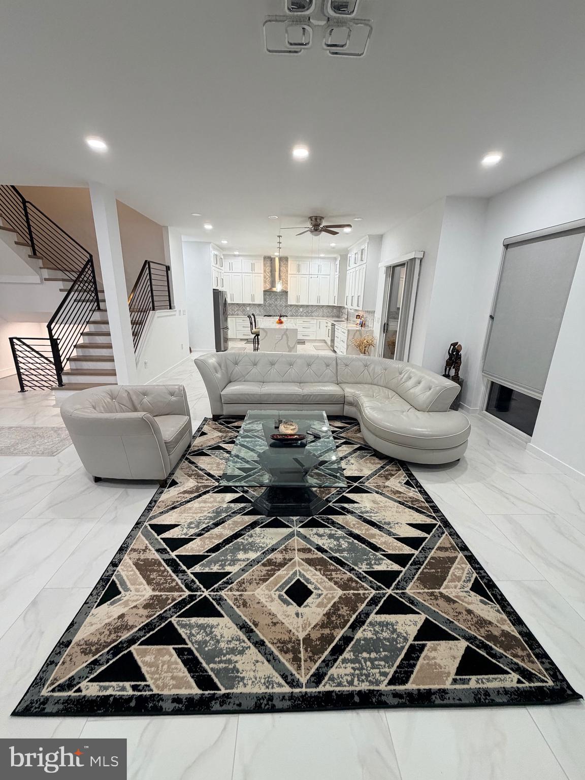 PIMMIT HILLS - Residential