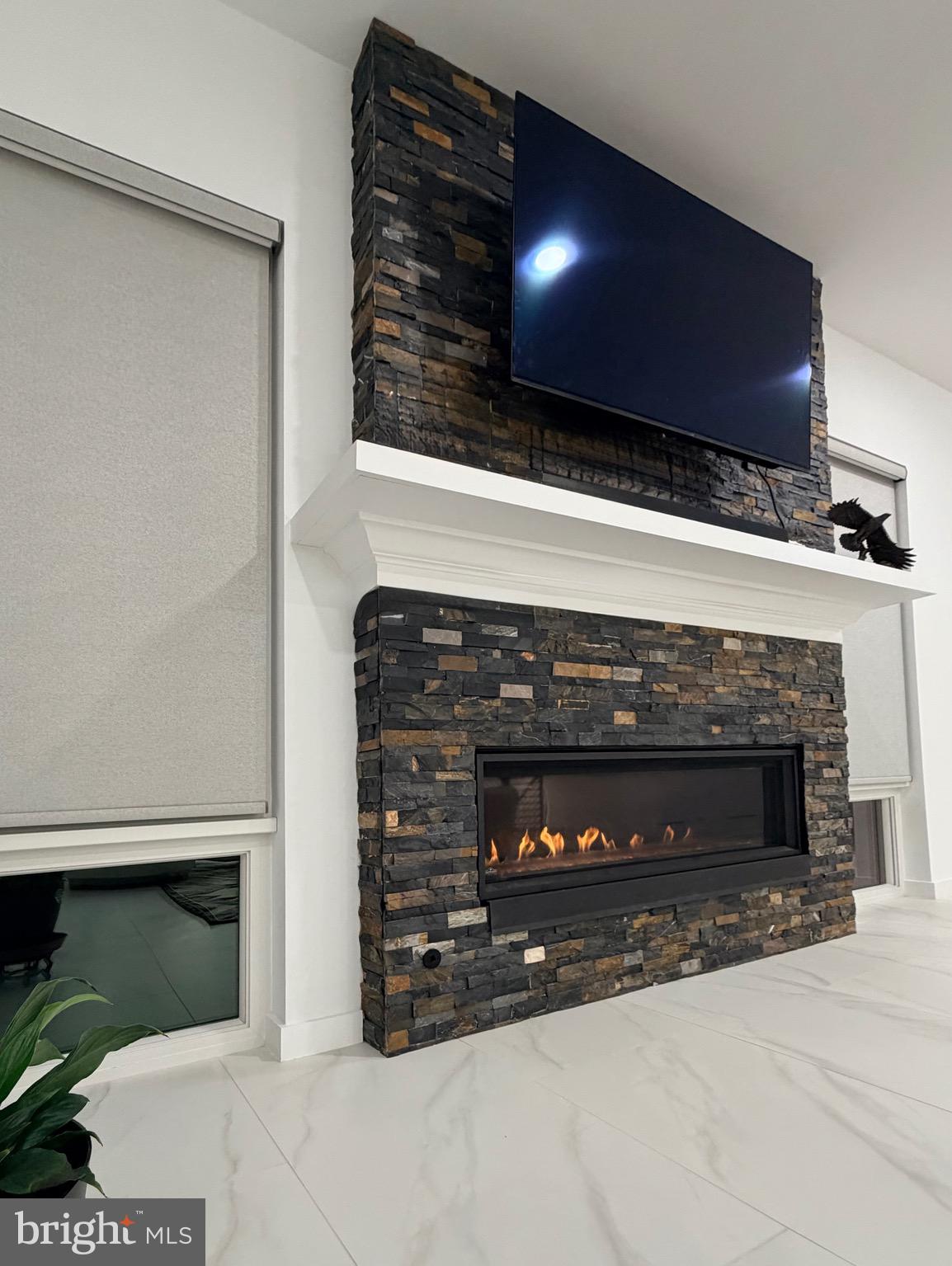 PIMMIT HILLS - Residential