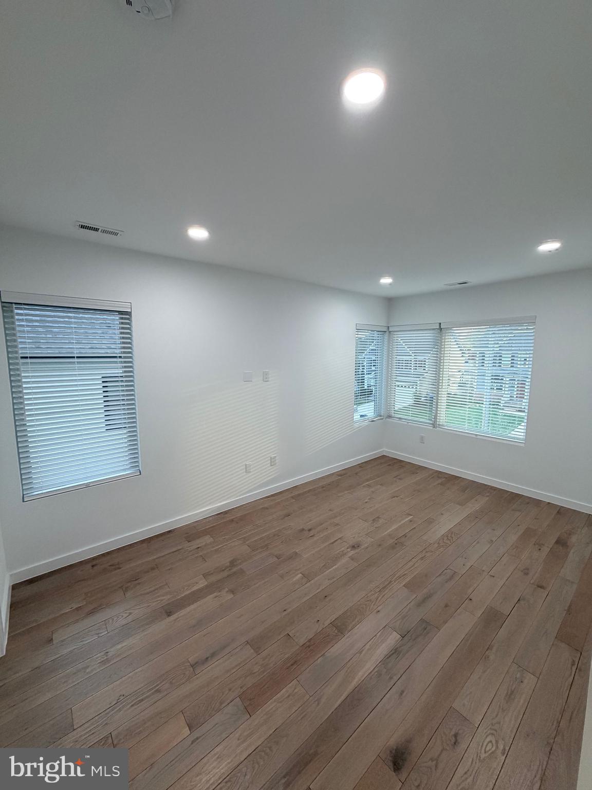 PIMMIT HILLS - Residential