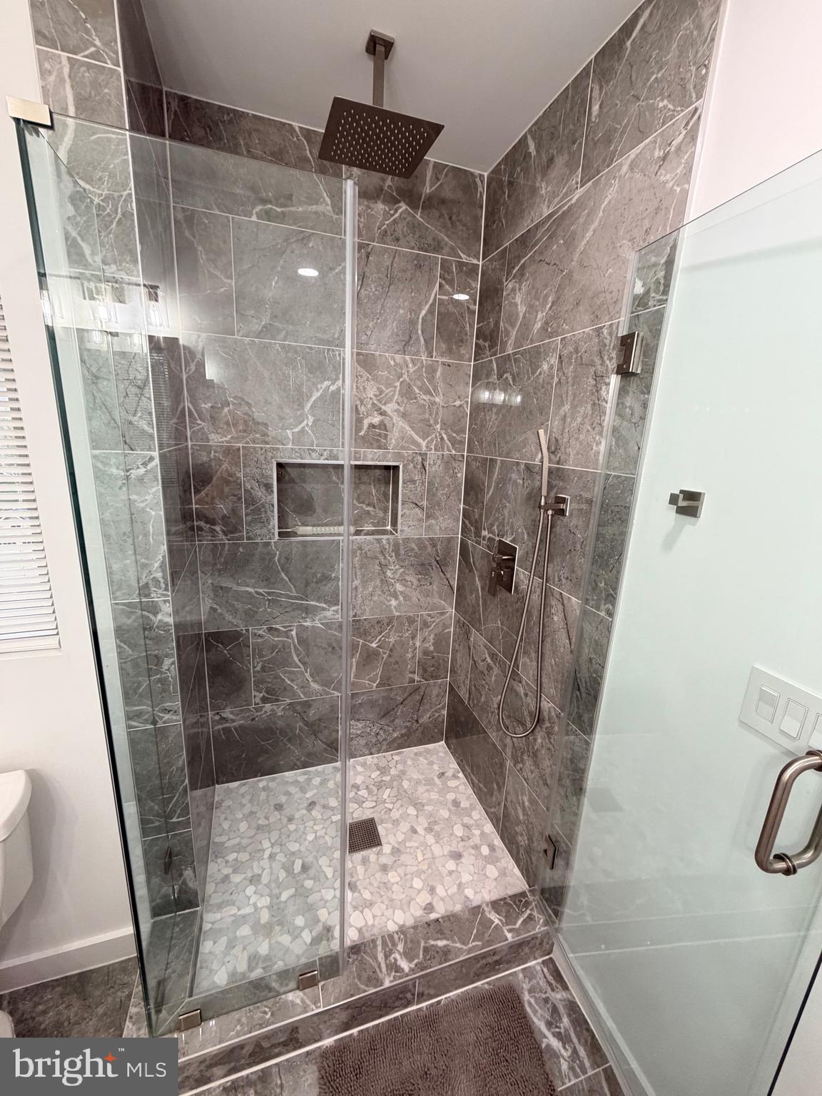 PIMMIT HILLS - Residential