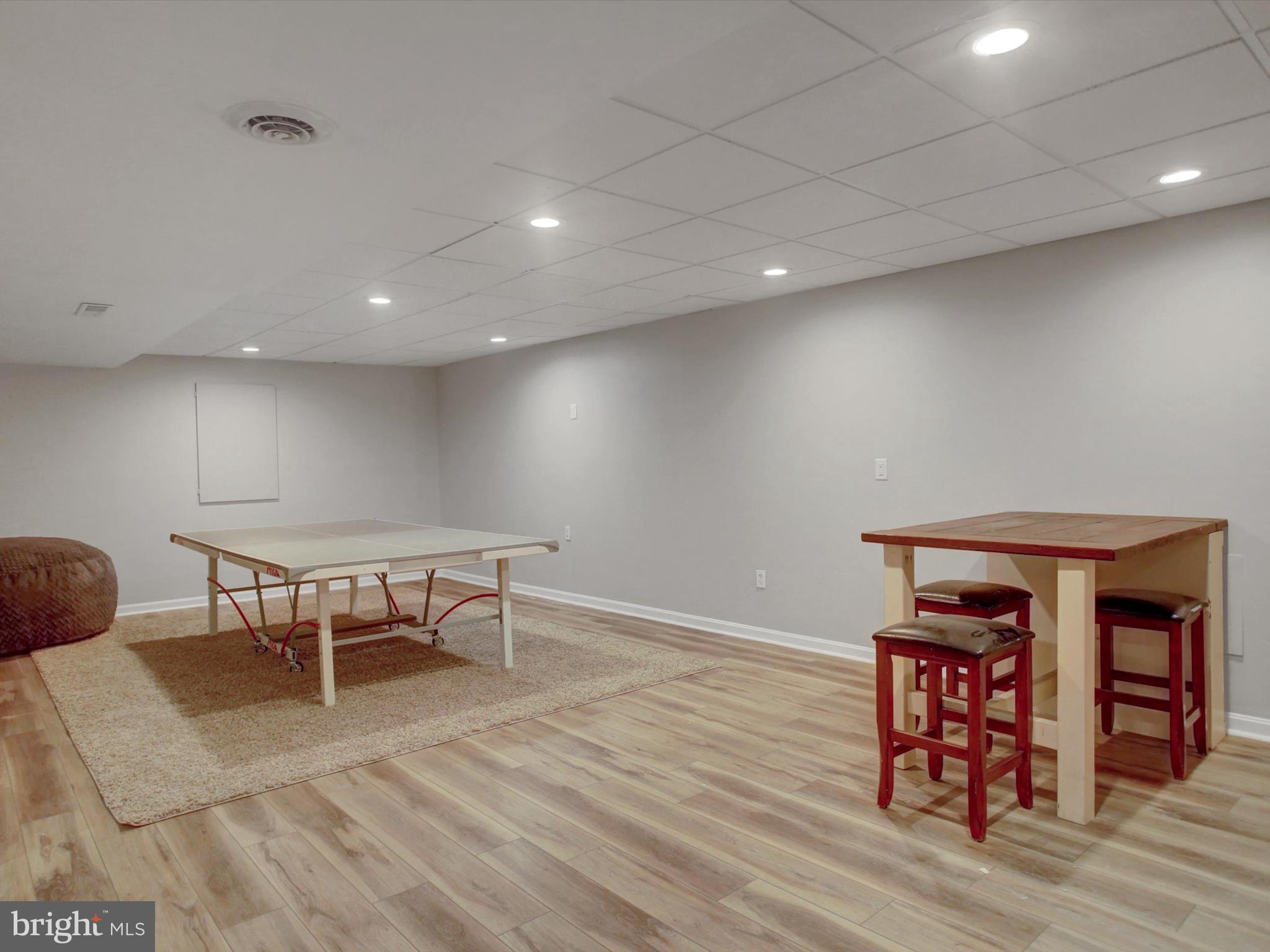 ANTRIM MEADOWS - Residential