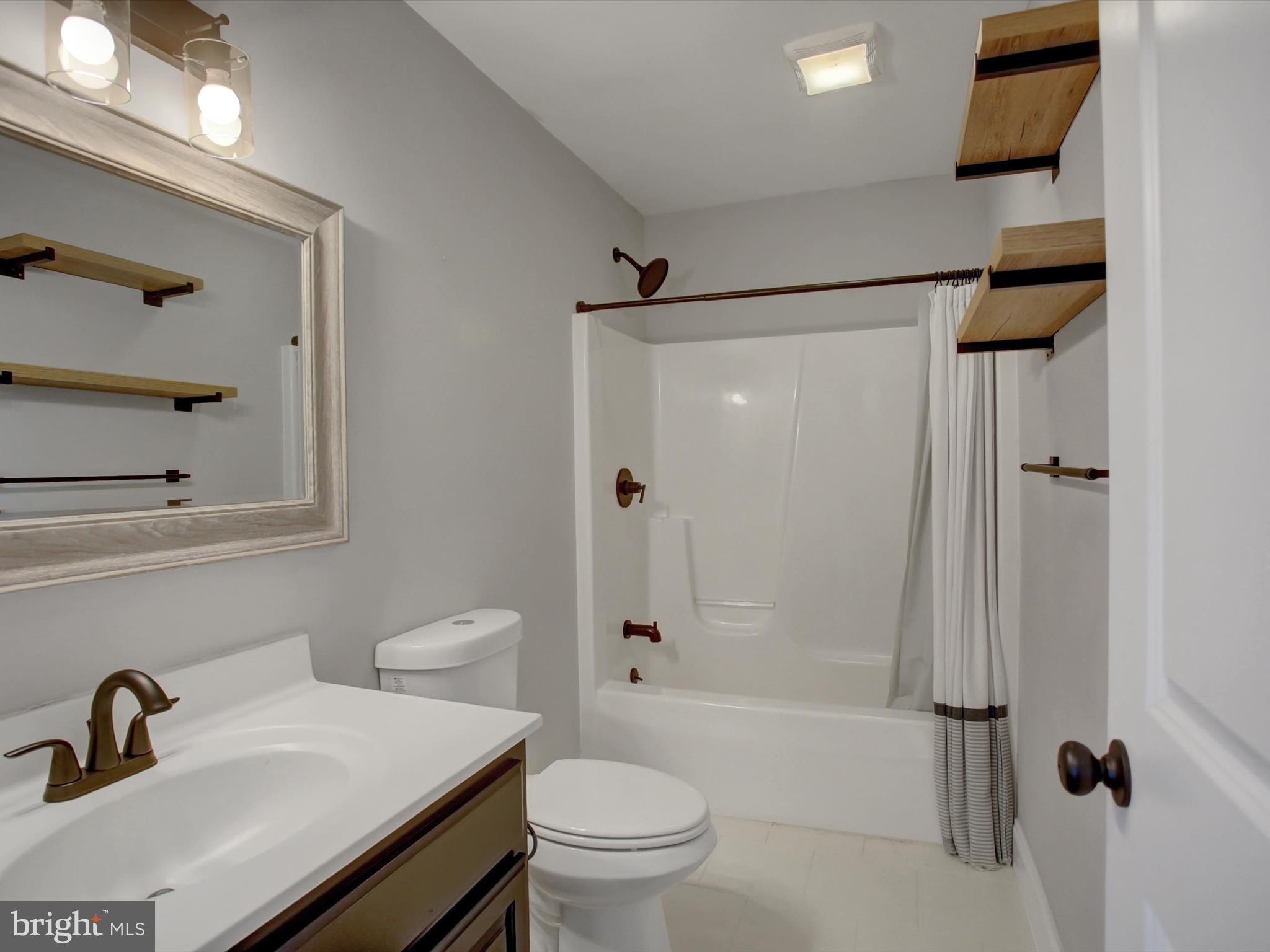 ANTRIM MEADOWS - Residential