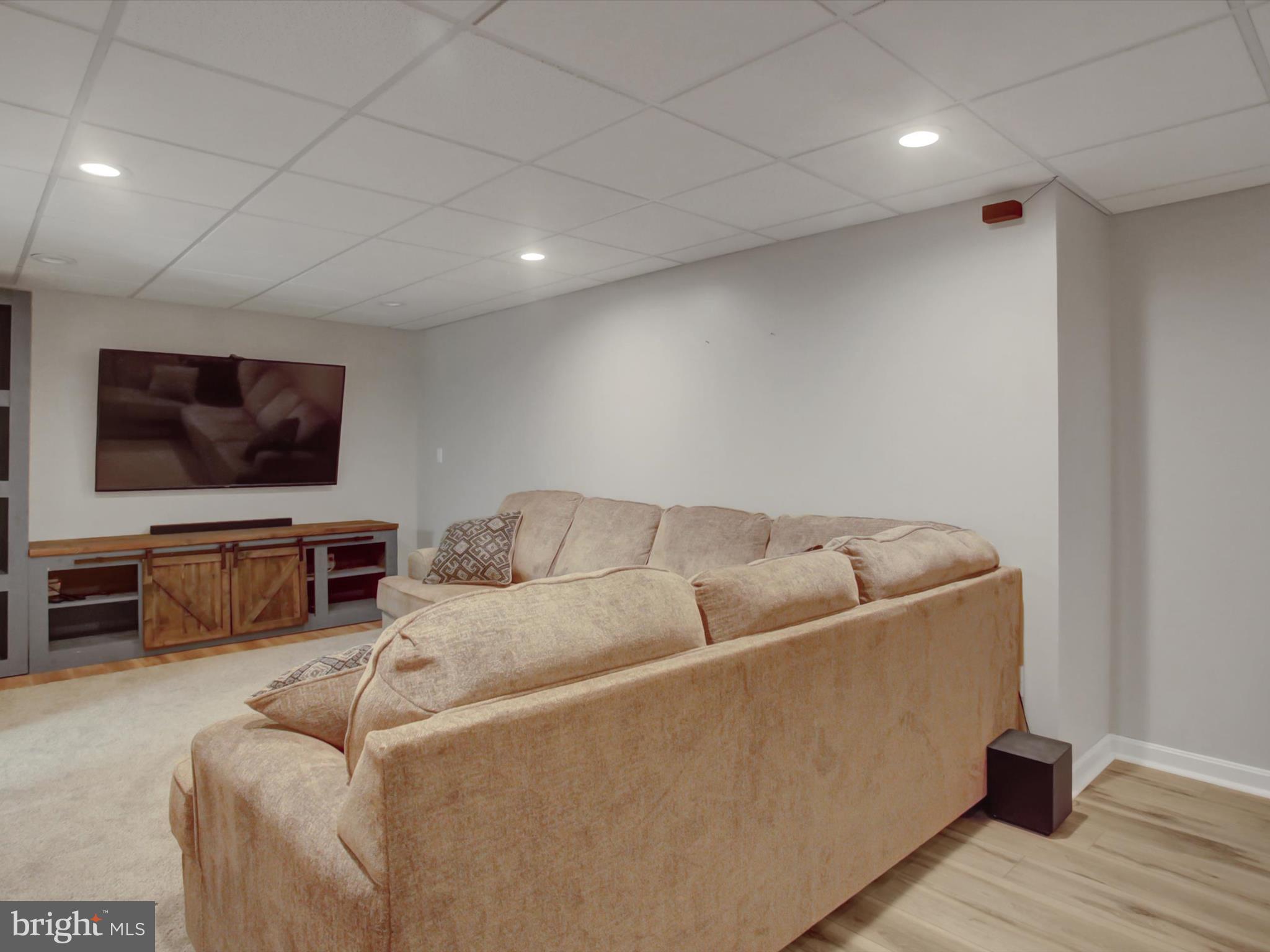 ANTRIM MEADOWS - Residential