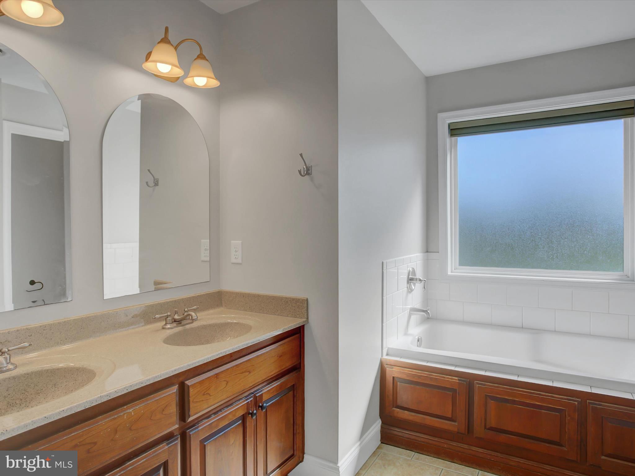 ANTRIM MEADOWS - Residential