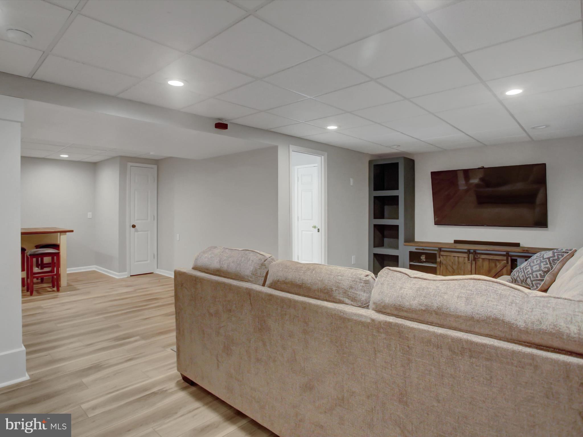 ANTRIM MEADOWS - Residential