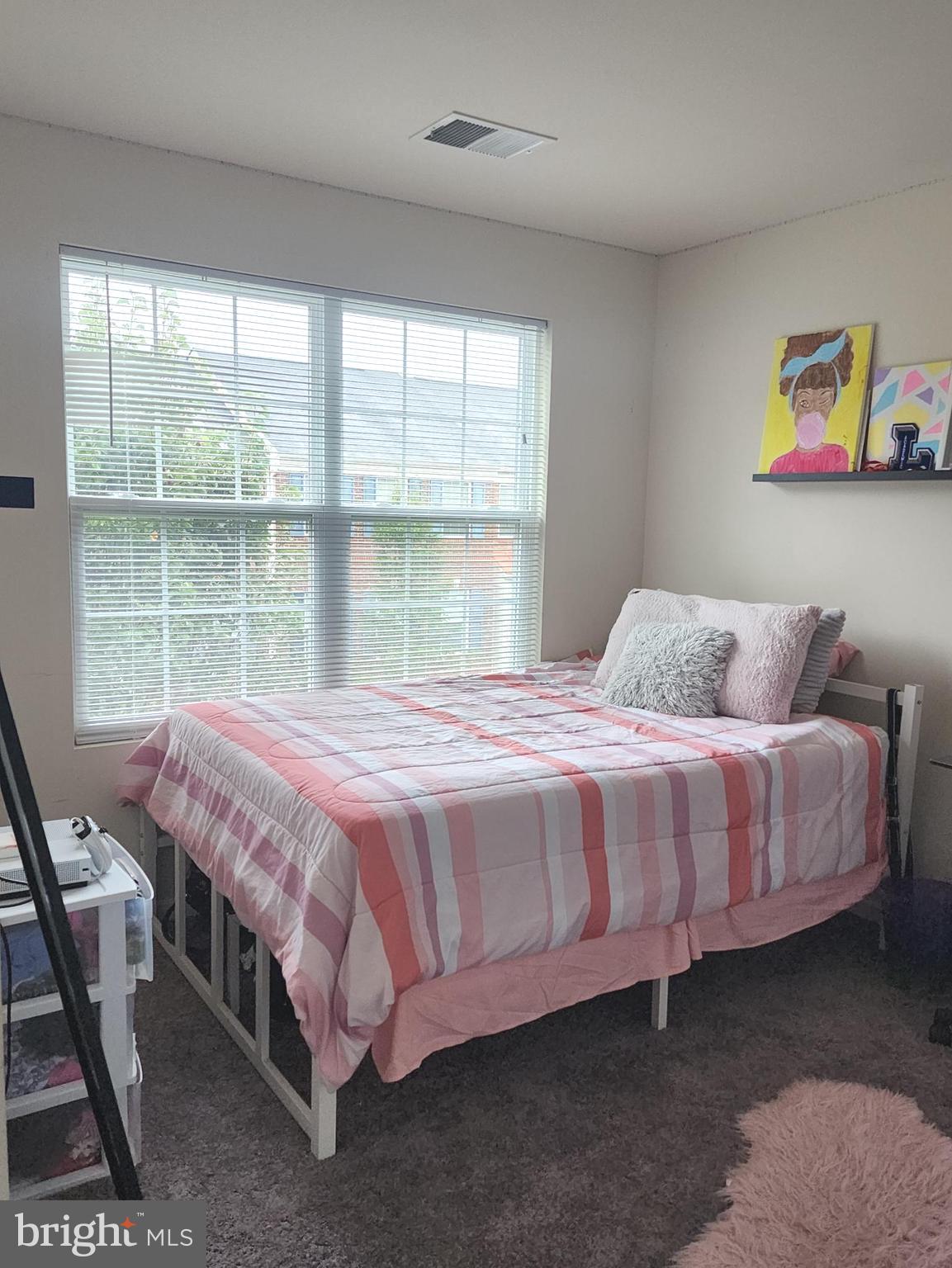 CHELSEA MANOR - Residential