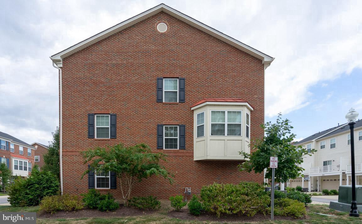 CHELSEA MANOR - Residential