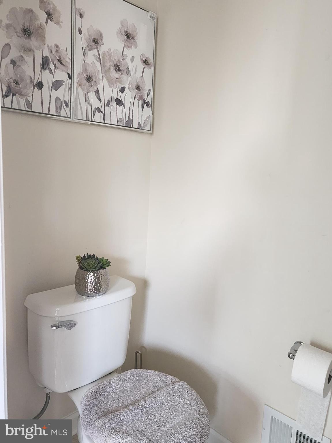 CHELSEA MANOR - Residential