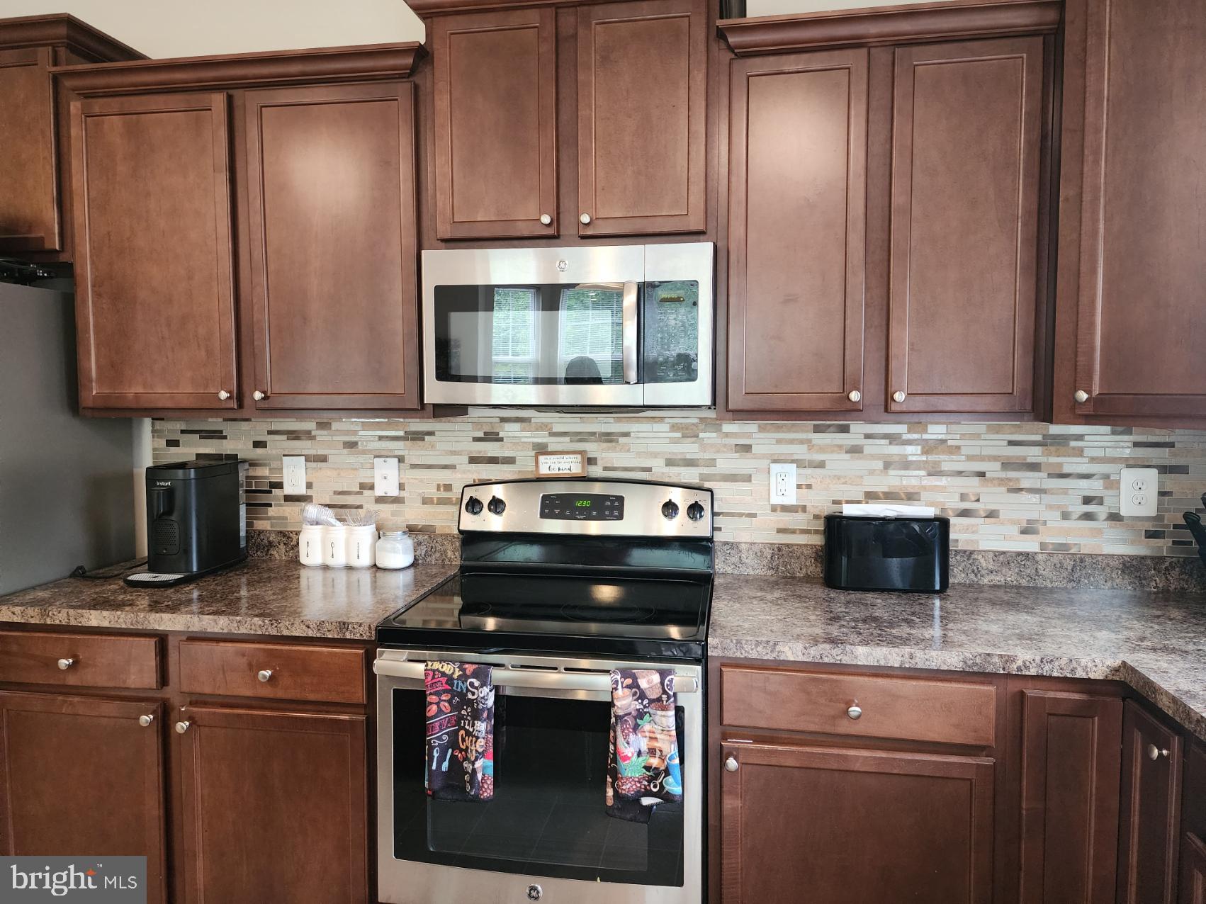 CHELSEA MANOR - Residential