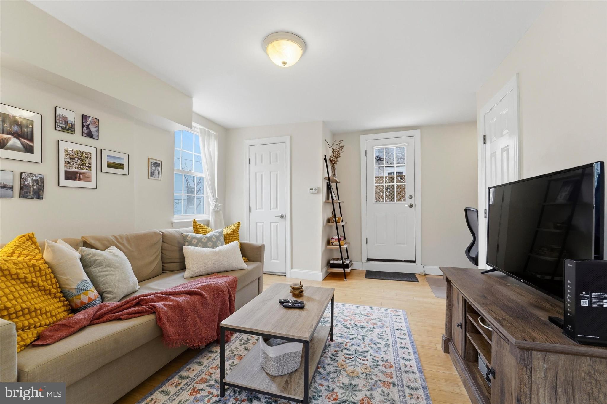 BELLA VISTA - Residential