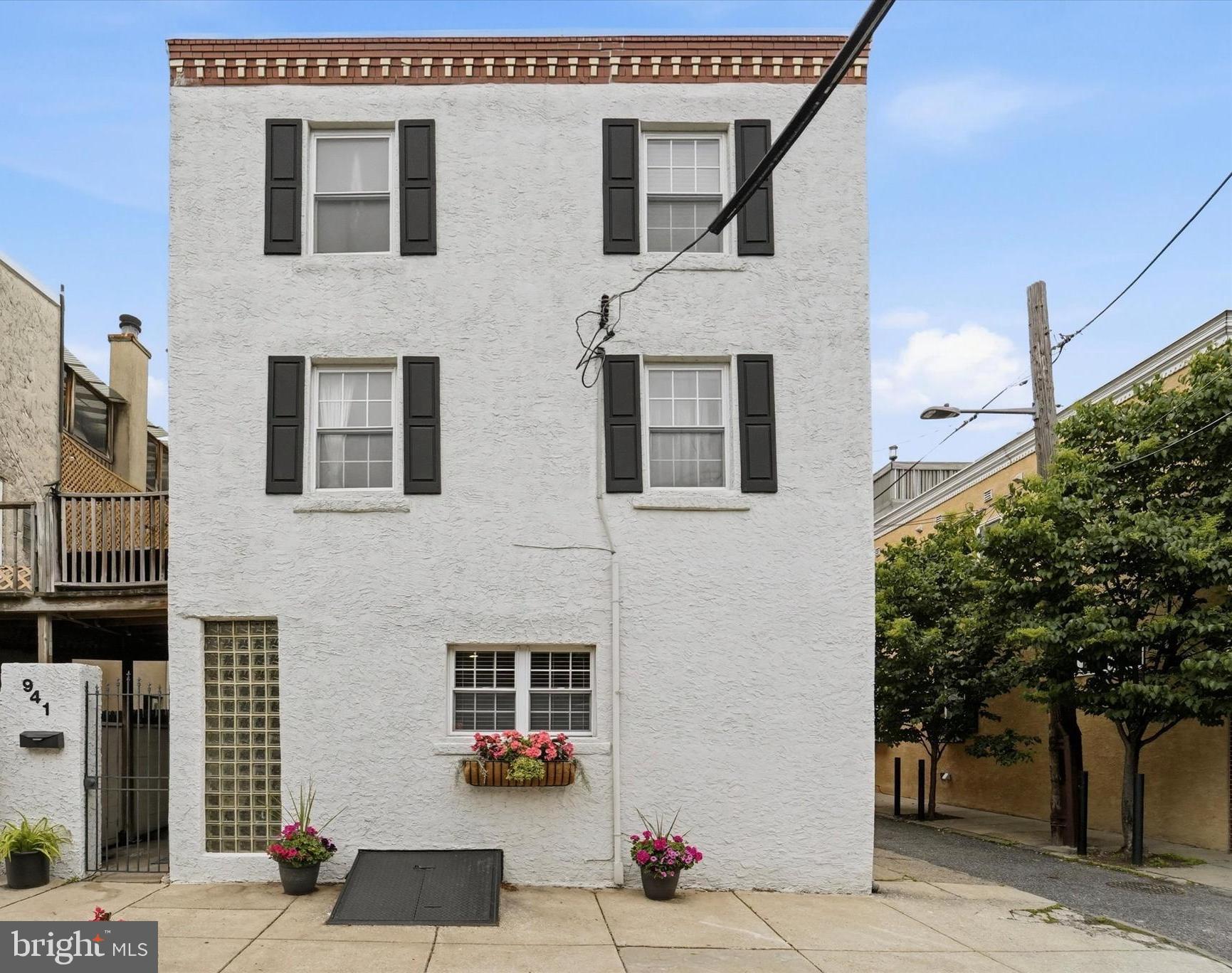 BELLA VISTA - Residential