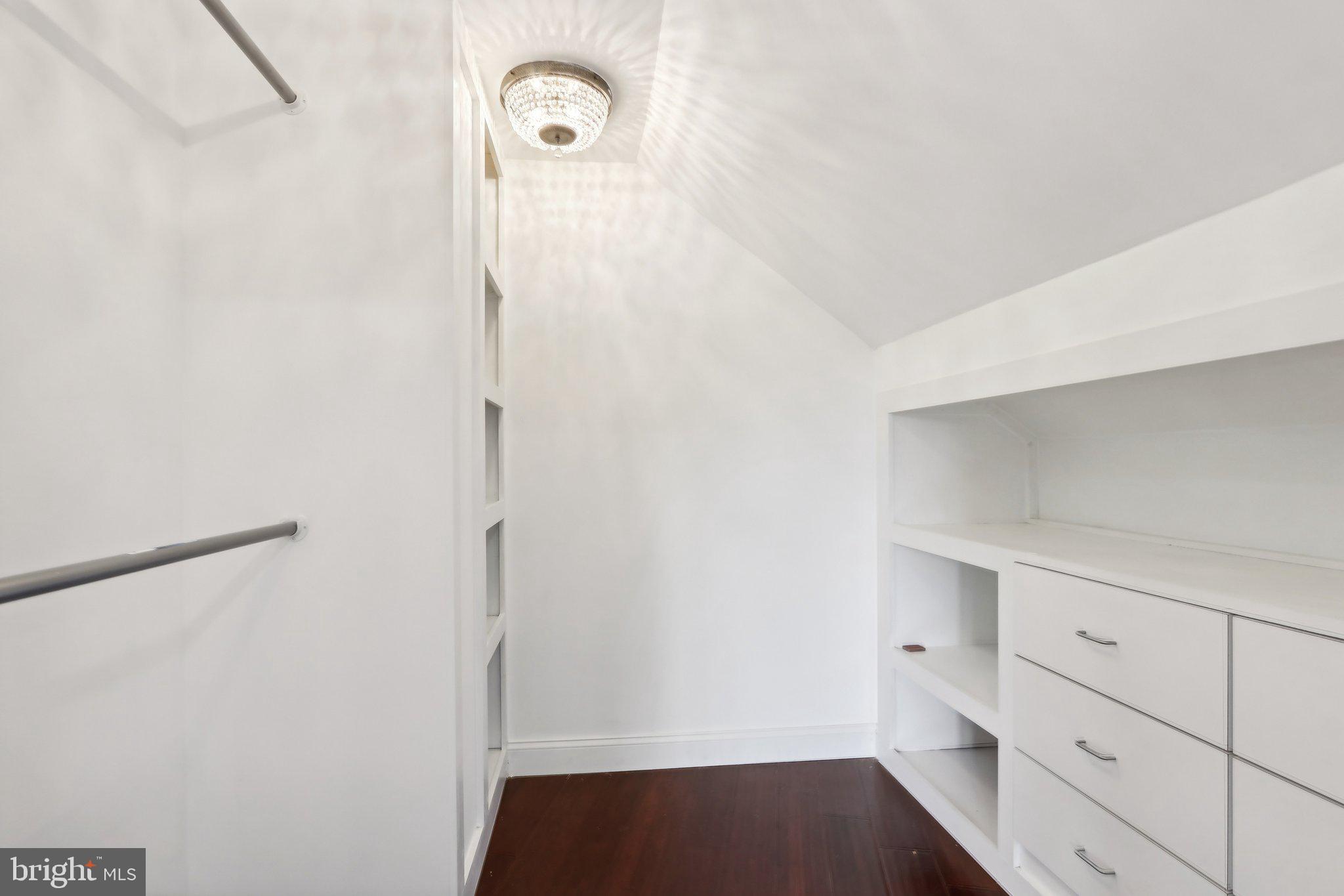 BLUE BELL - Residential