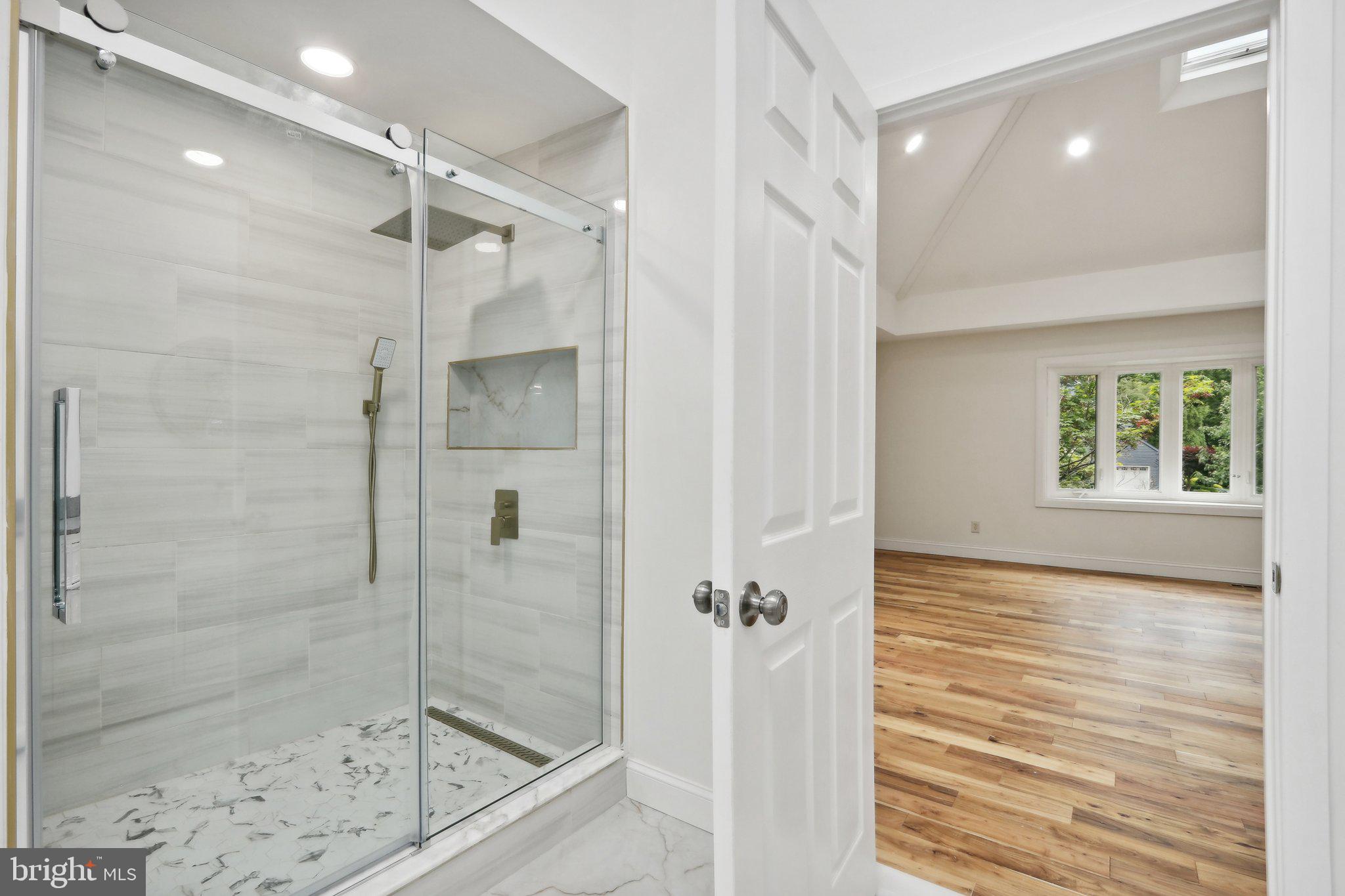 BLUE BELL - Residential