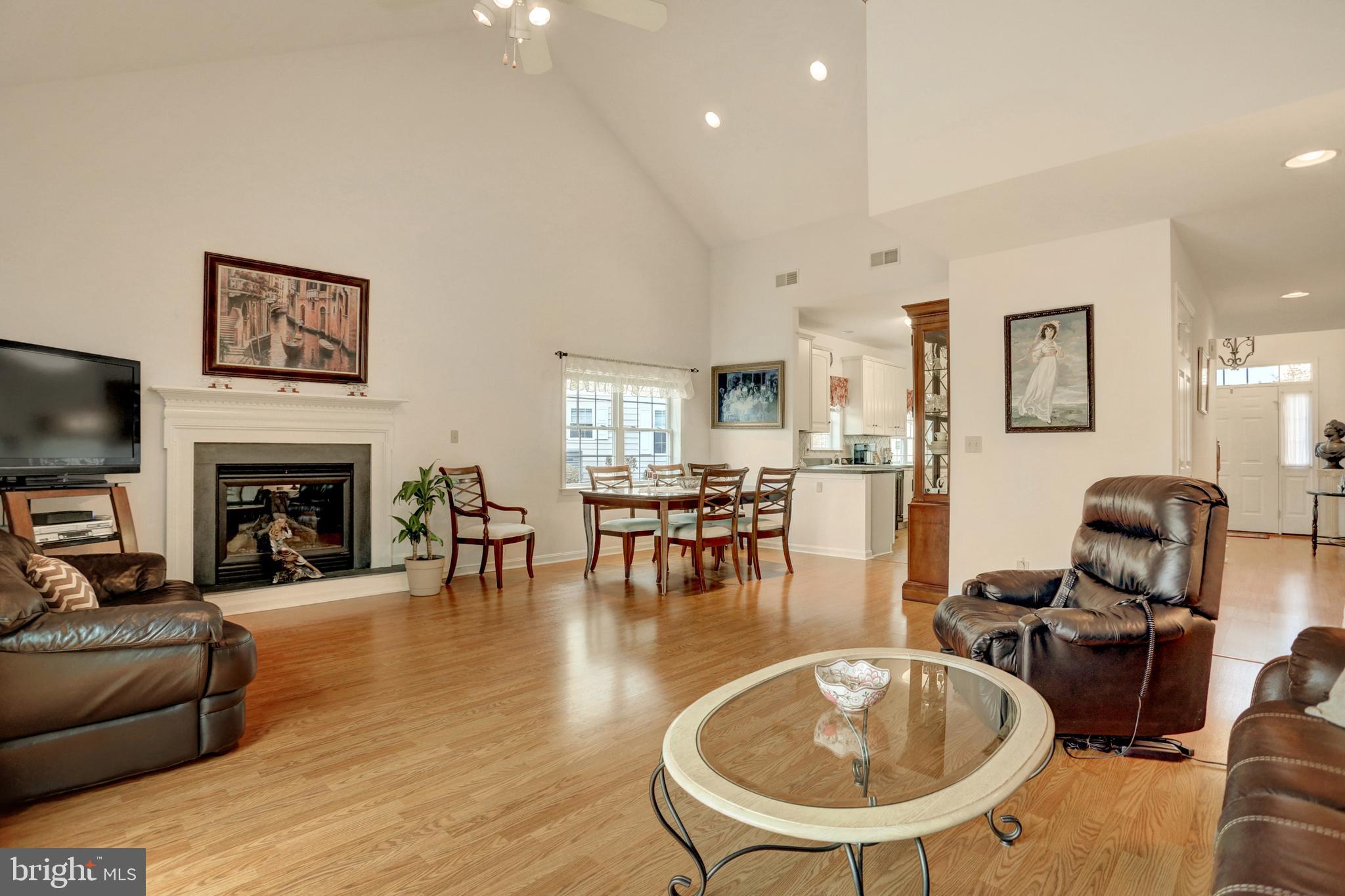 SPRING MEADOWS II - Residential