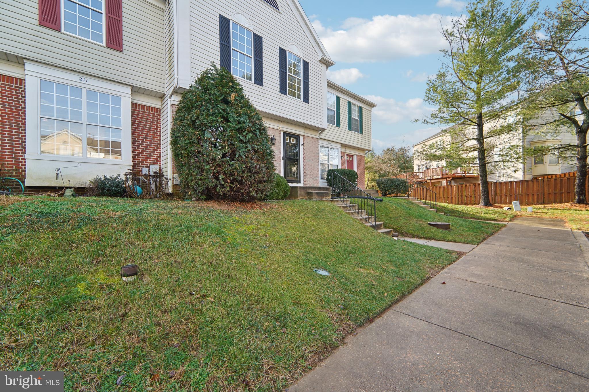 SEVEN OAKS - Residential