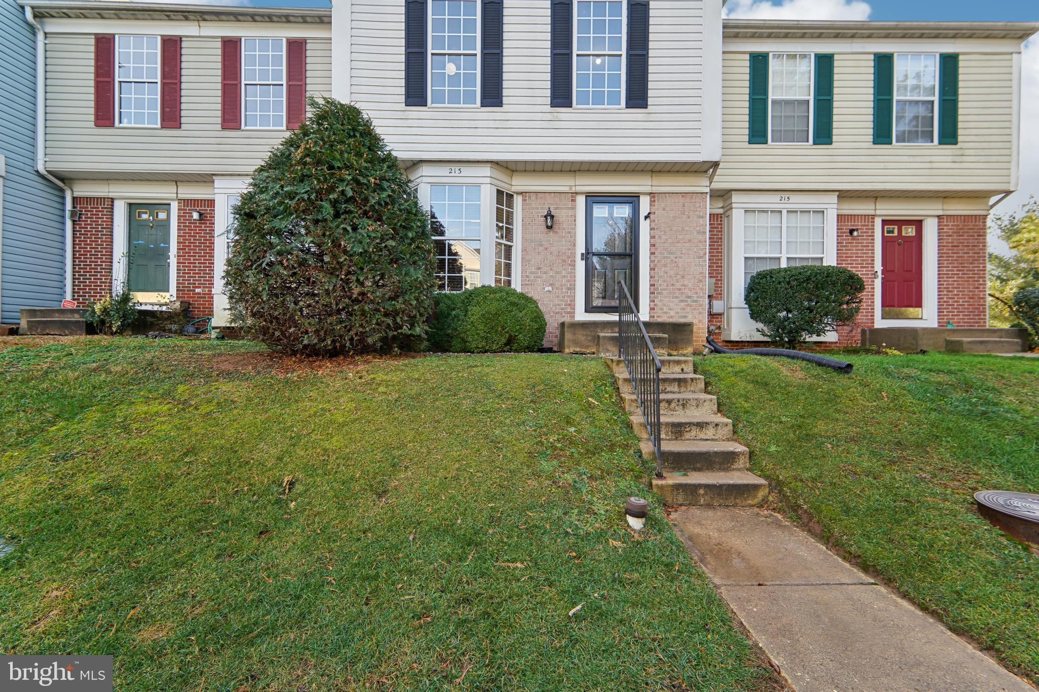 SEVEN OAKS - Residential