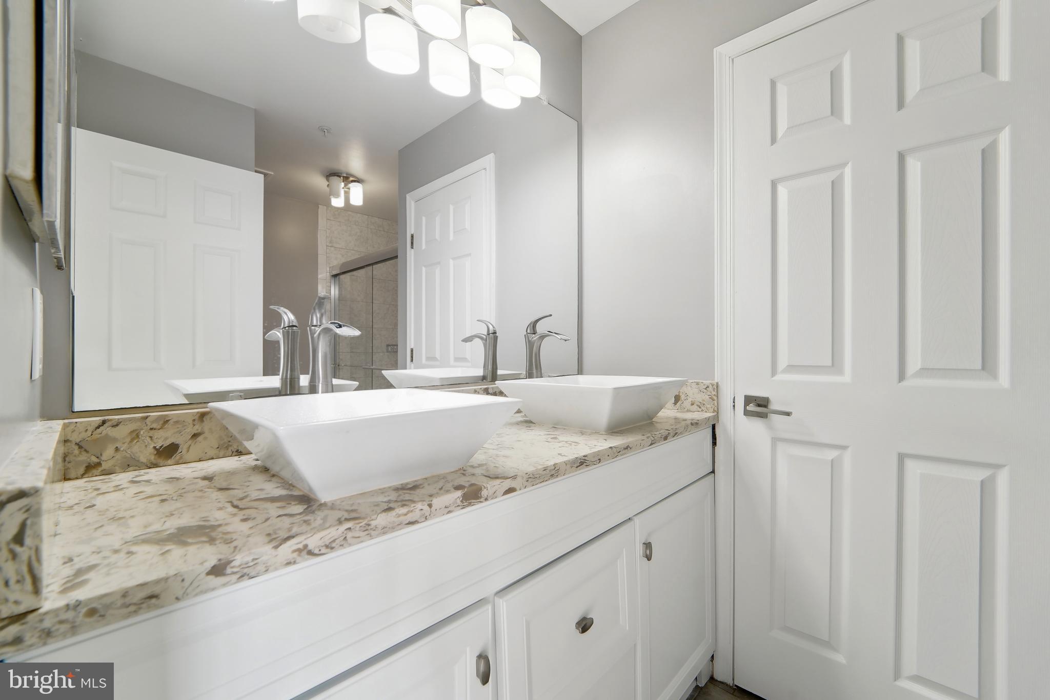 SEVEN OAKS - Residential