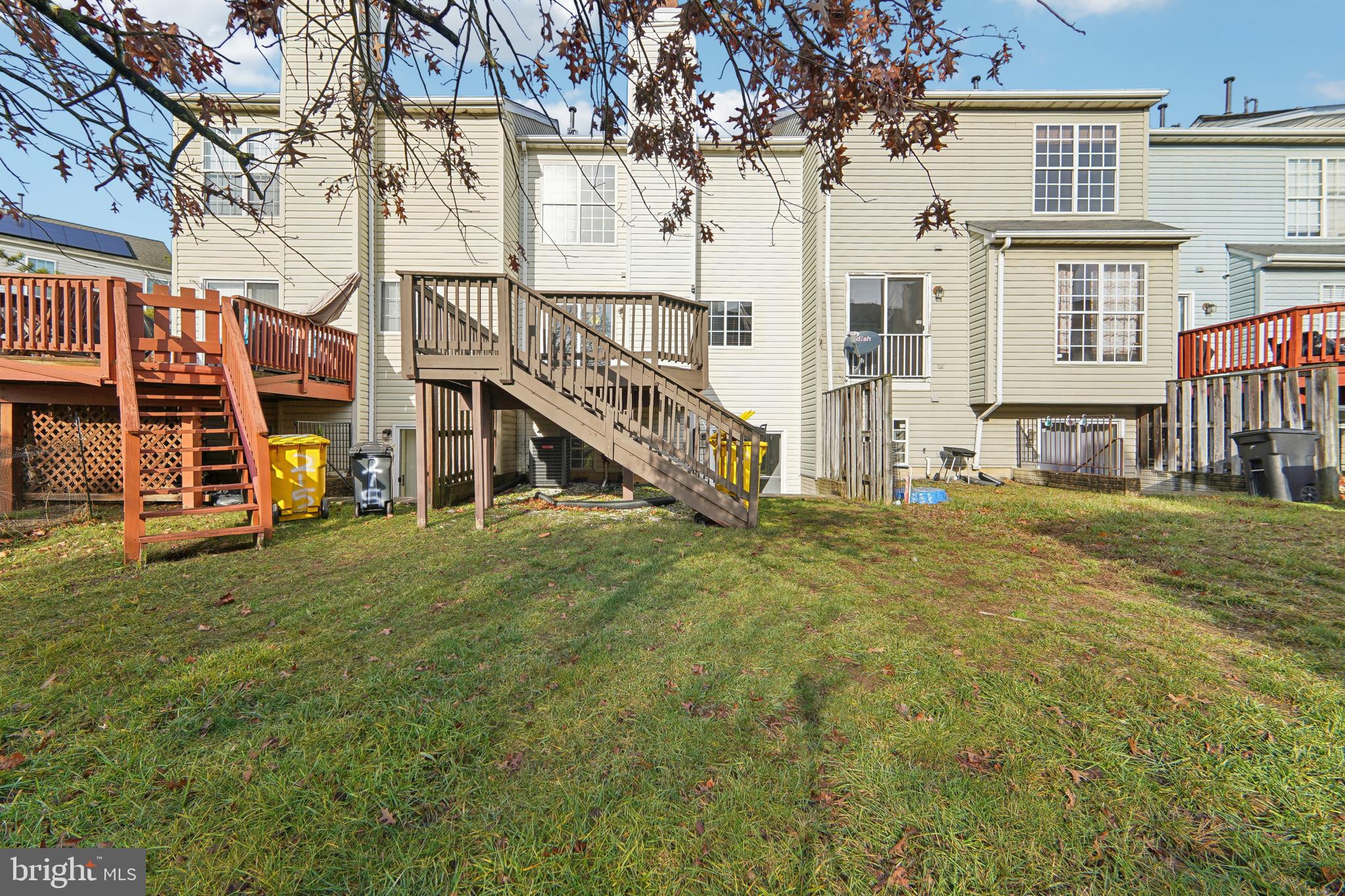 SEVEN OAKS - Residential