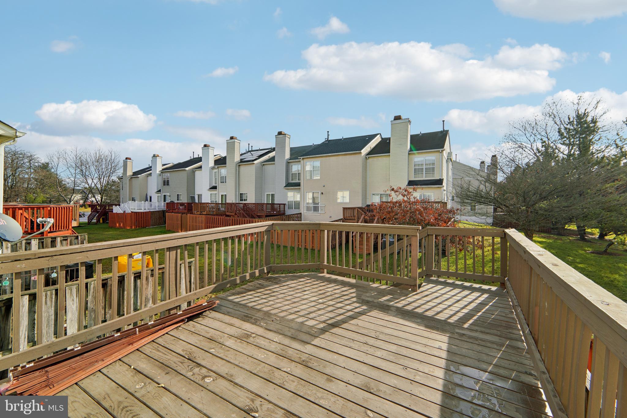 SEVEN OAKS - Residential