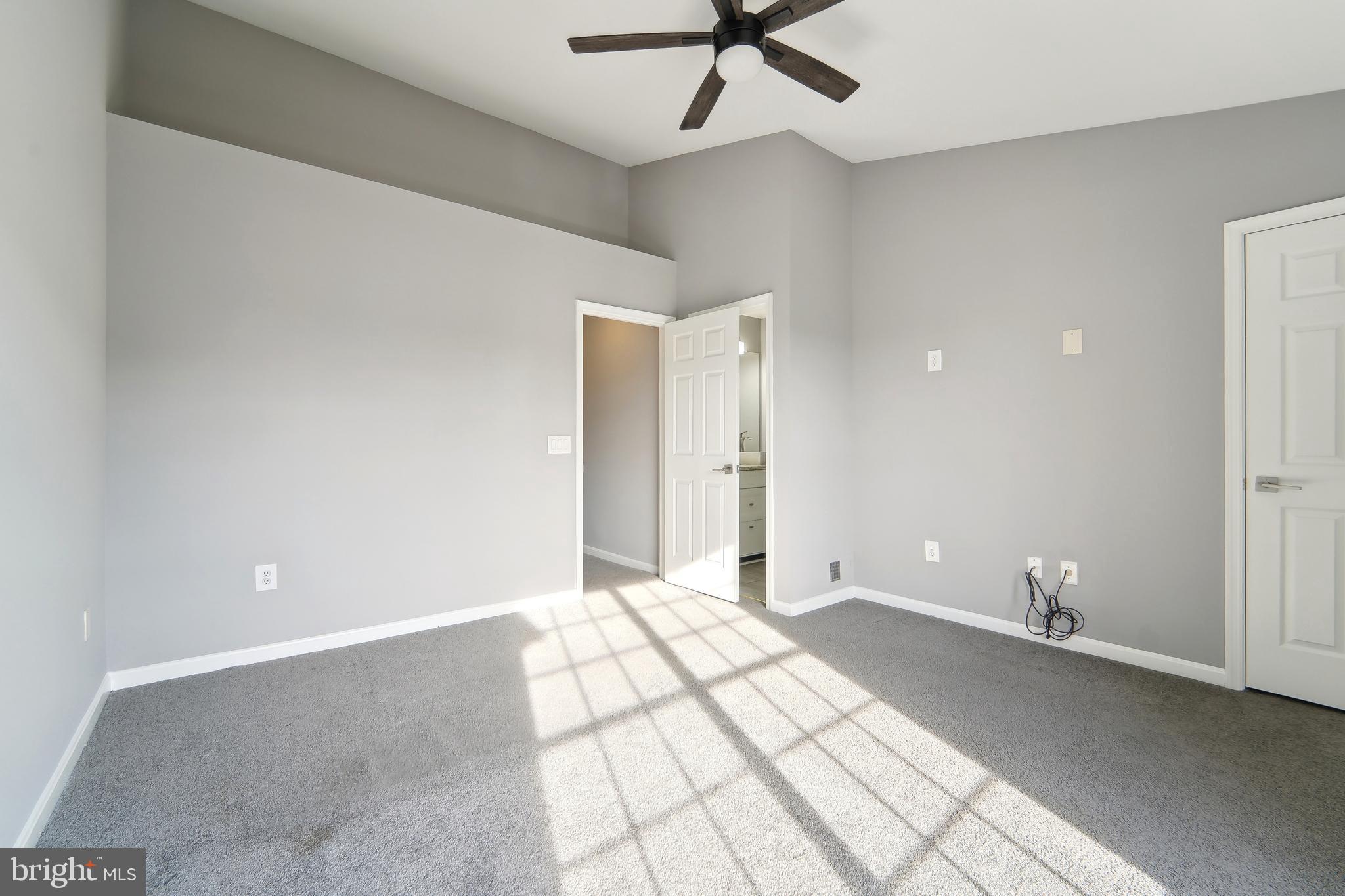 SEVEN OAKS - Residential