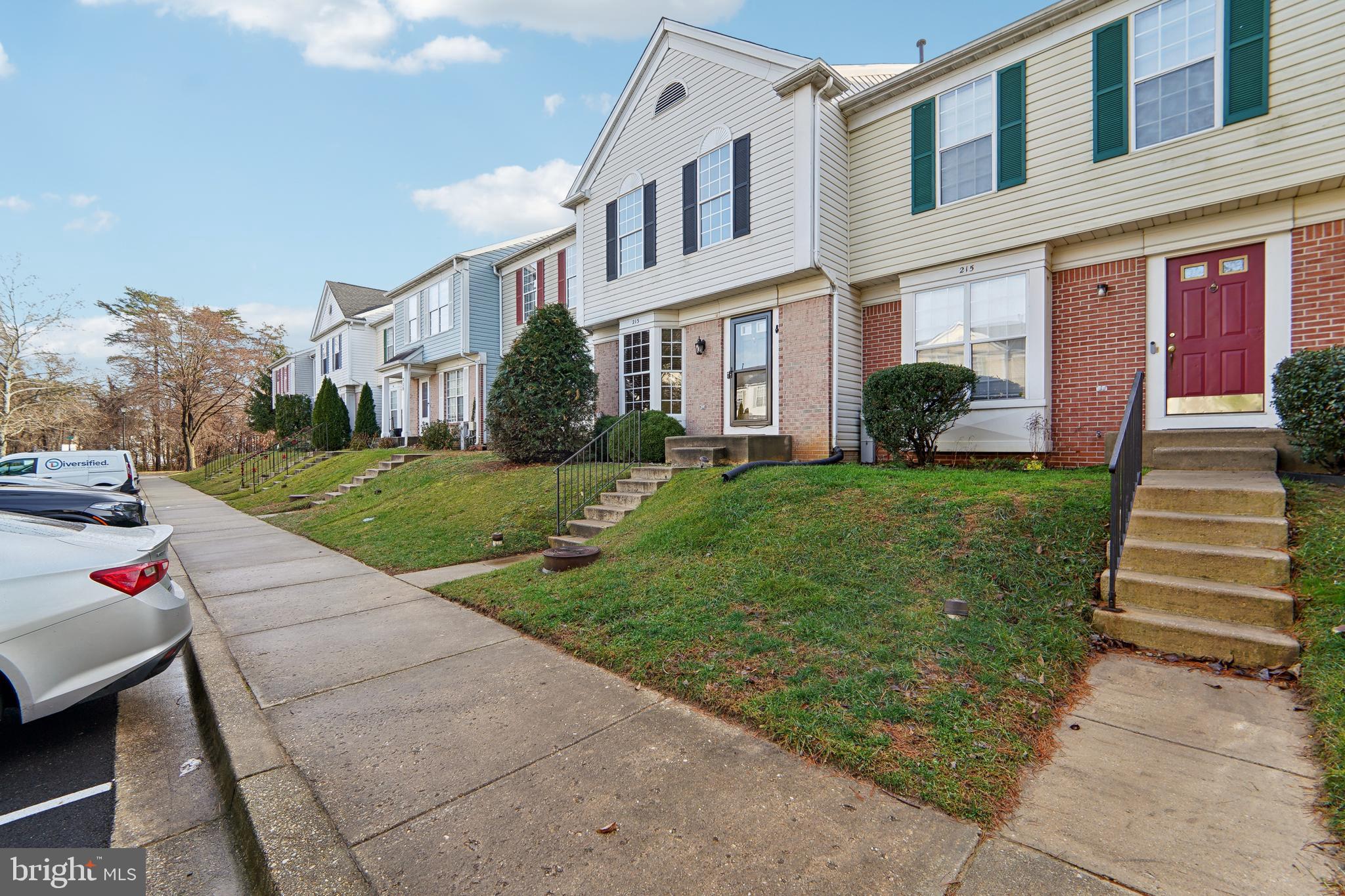 SEVEN OAKS - Residential