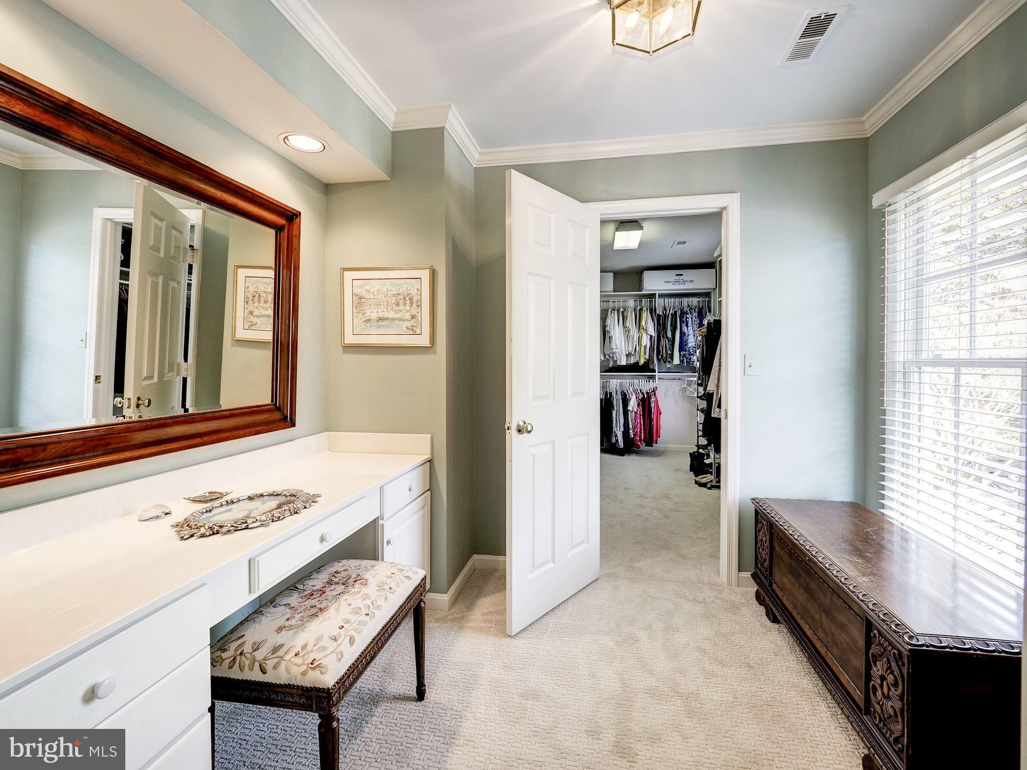 CARDEROCK SPRINGS - Residential