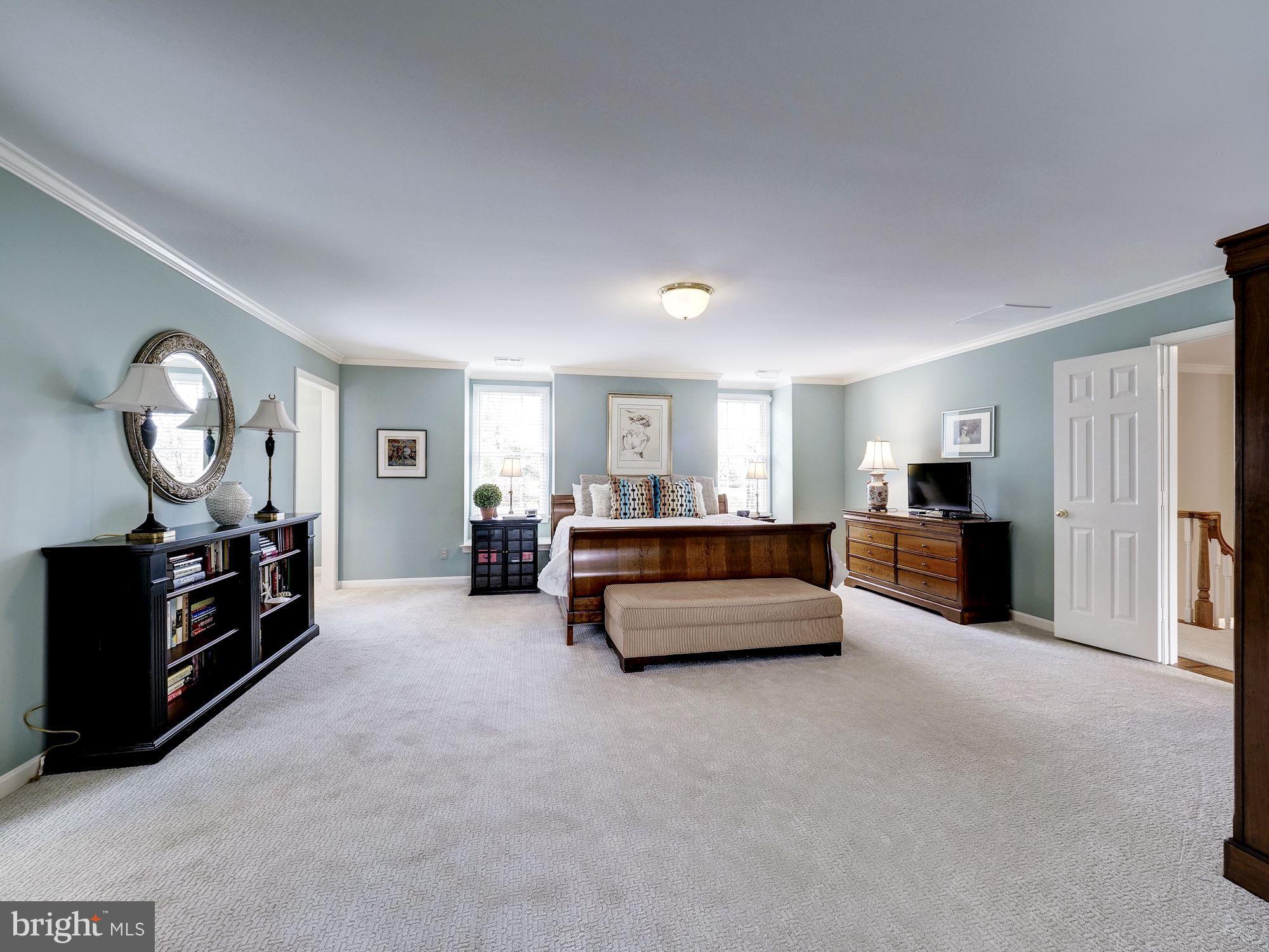 CARDEROCK SPRINGS - Residential