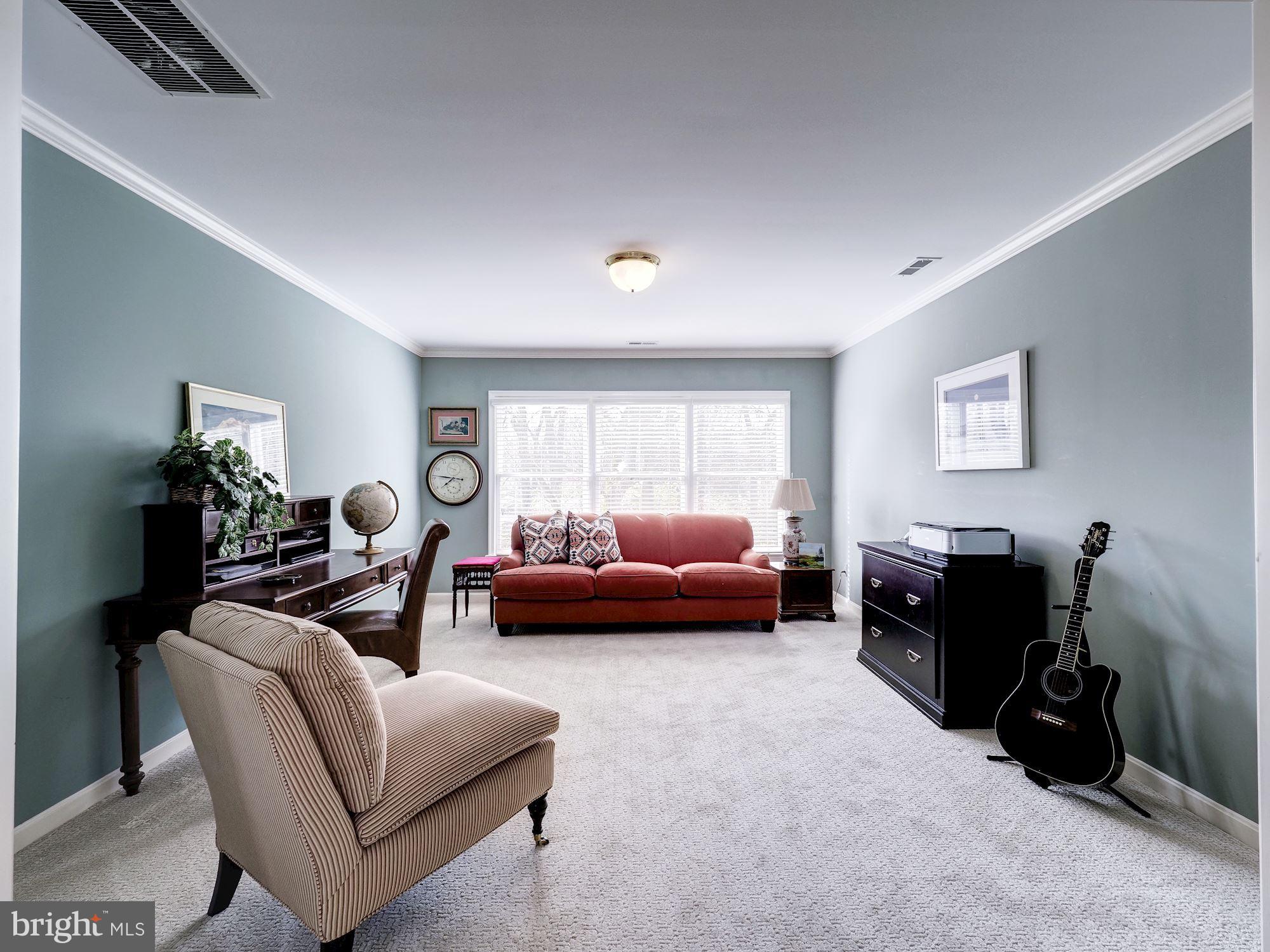 CARDEROCK SPRINGS - Residential