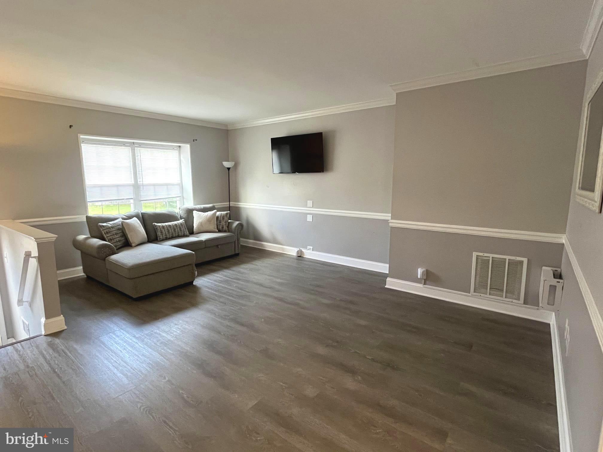 7441 COURTLAND CIRCLE