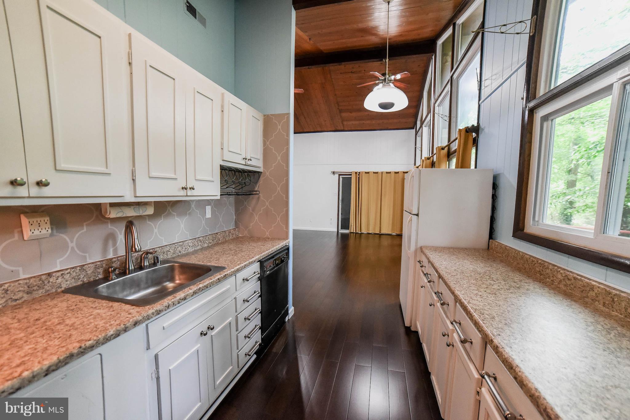 DRUM POINT - Residential