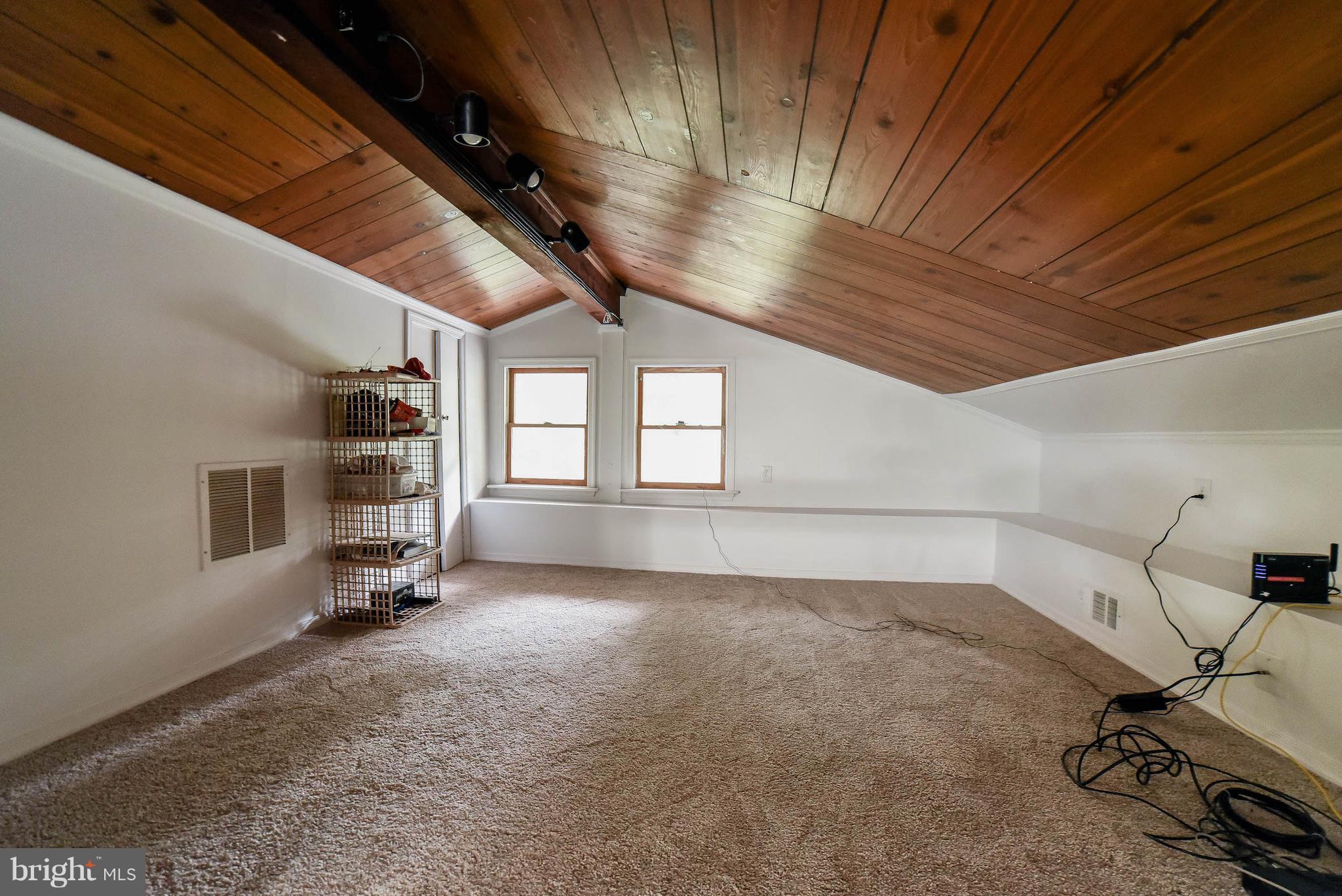 DRUM POINT - Residential