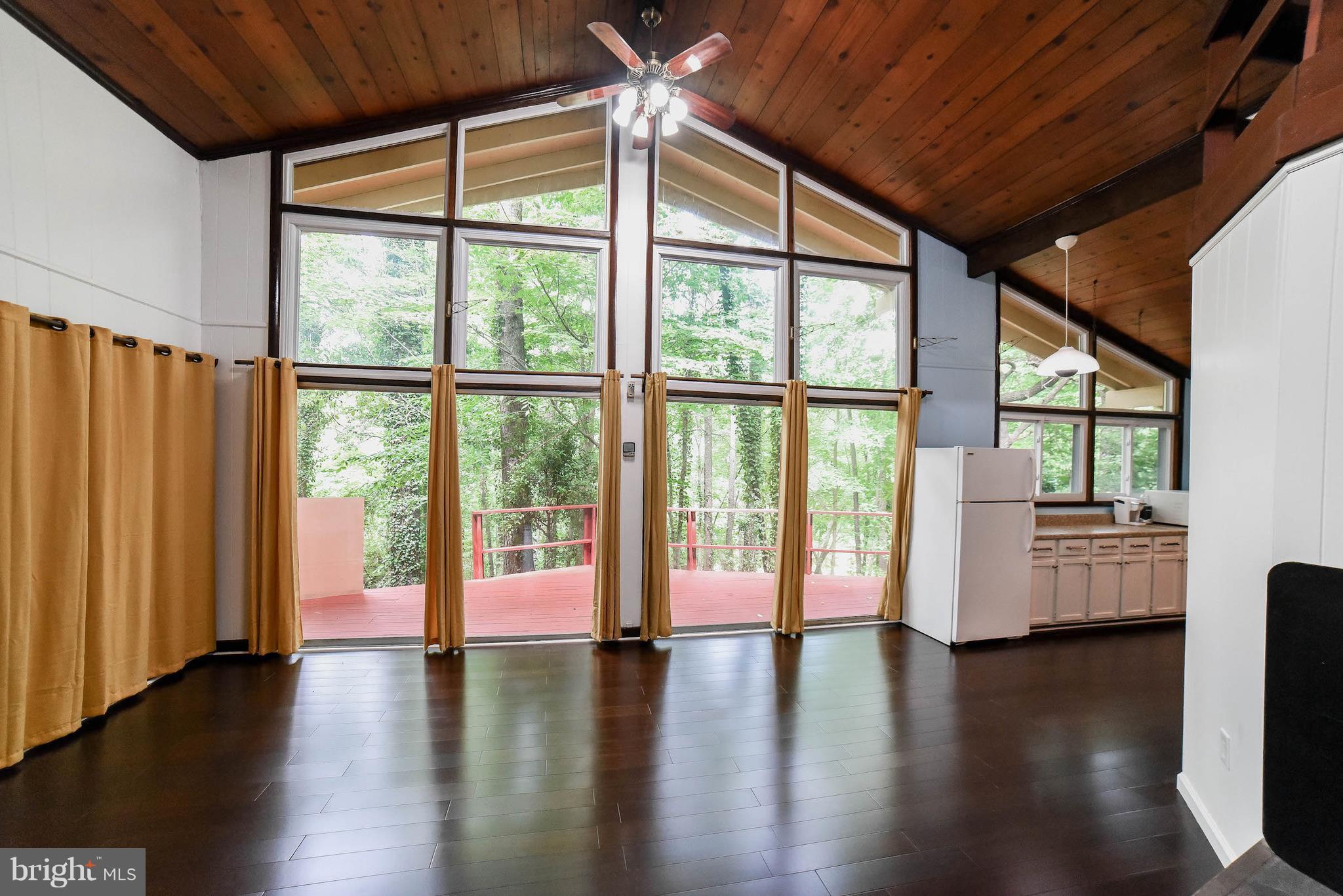 DRUM POINT - Residential