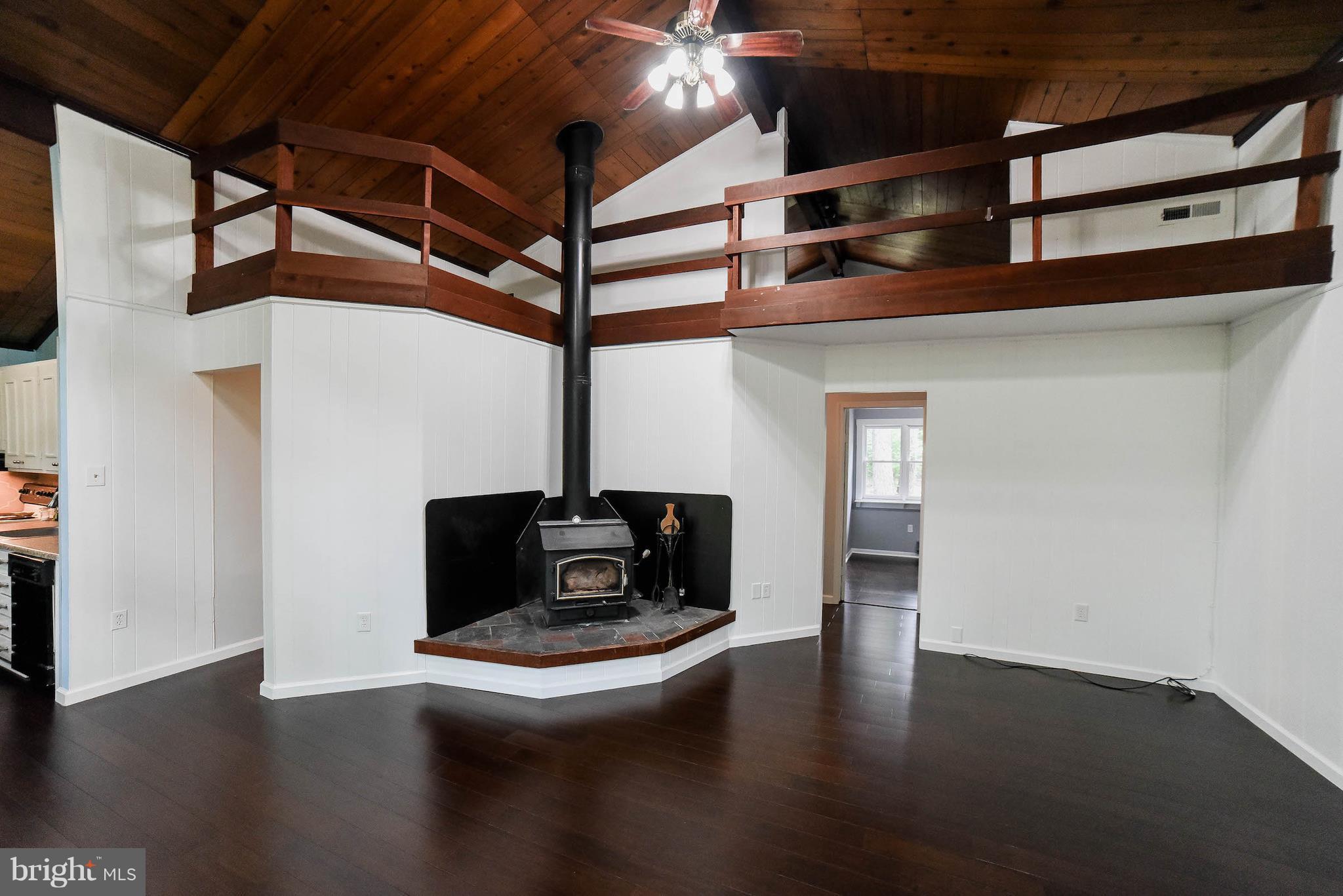 DRUM POINT - Residential