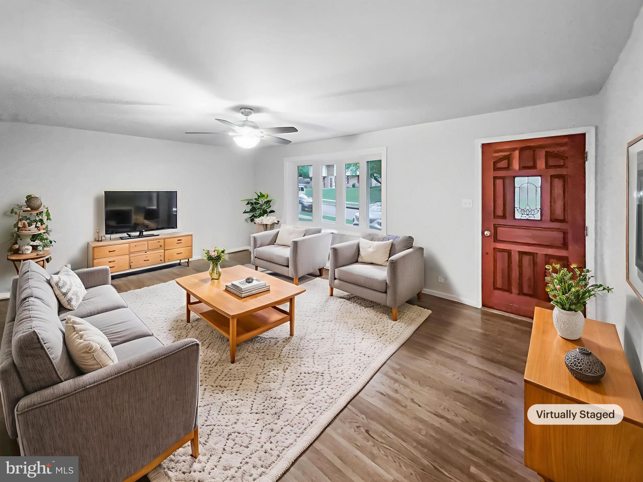 12511 CALVERT HILLS DRIVE