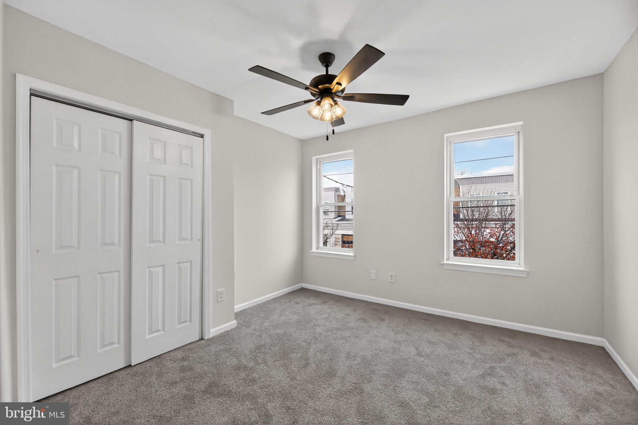 PORT RICHMOND - Residential