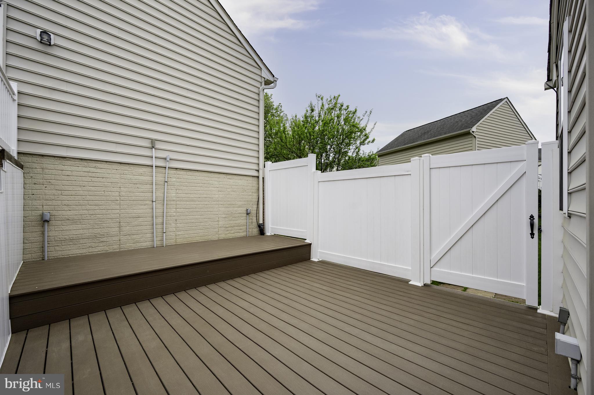 PORT POTOMAC - Residential