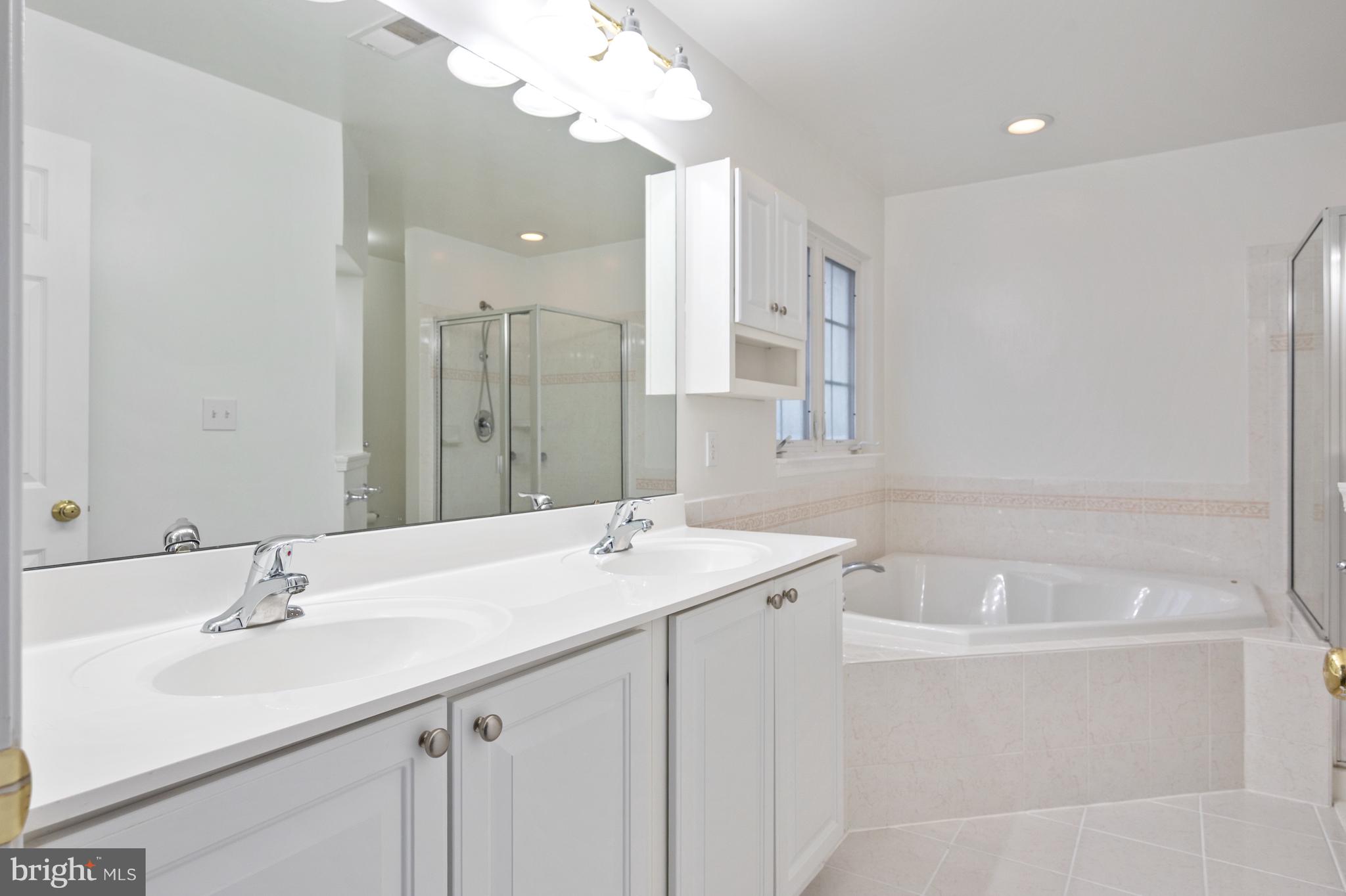 PORT POTOMAC - Residential