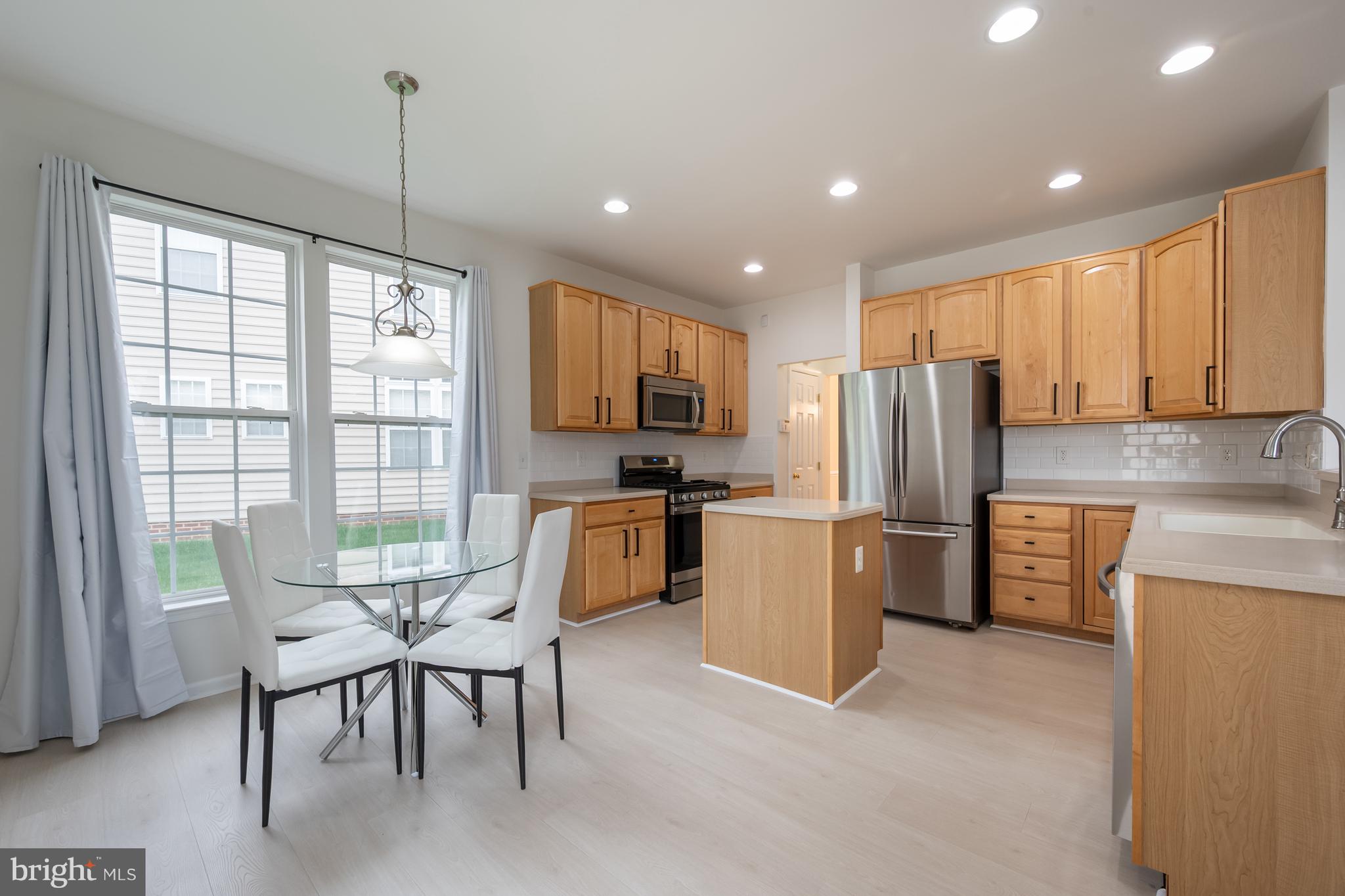 PORT POTOMAC - Residential