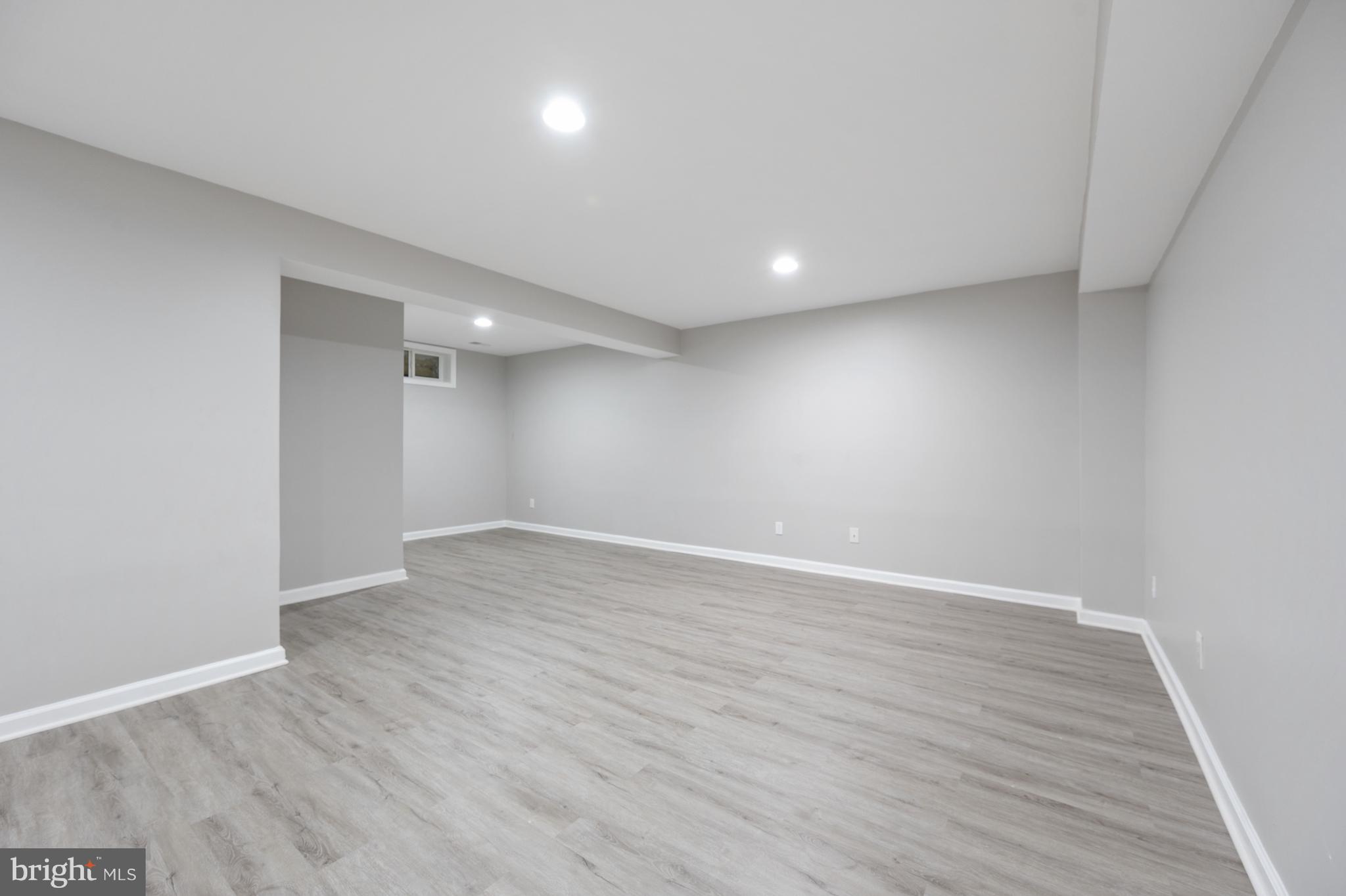 PORT POTOMAC - Residential