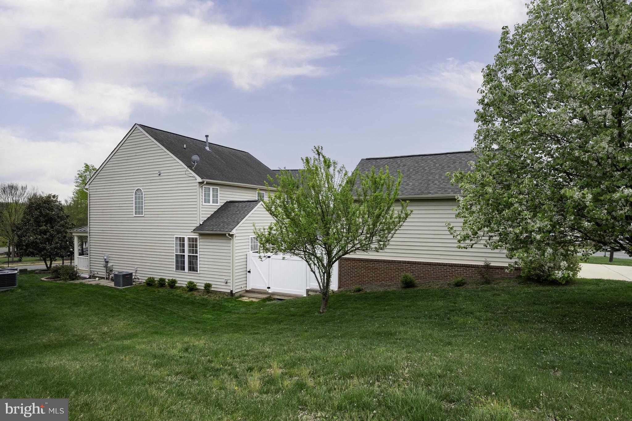 PORT POTOMAC - Residential