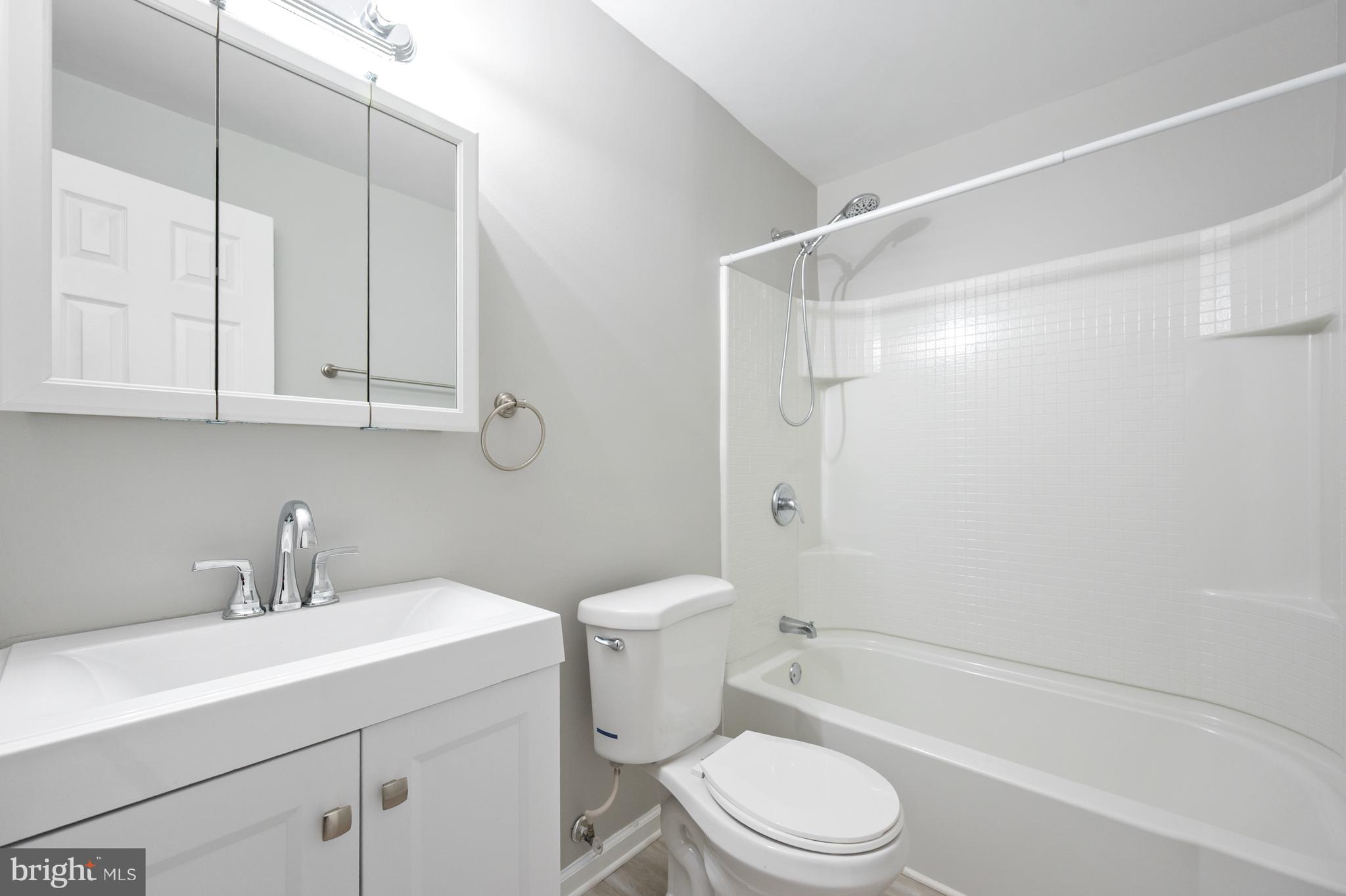 PORT POTOMAC - Residential