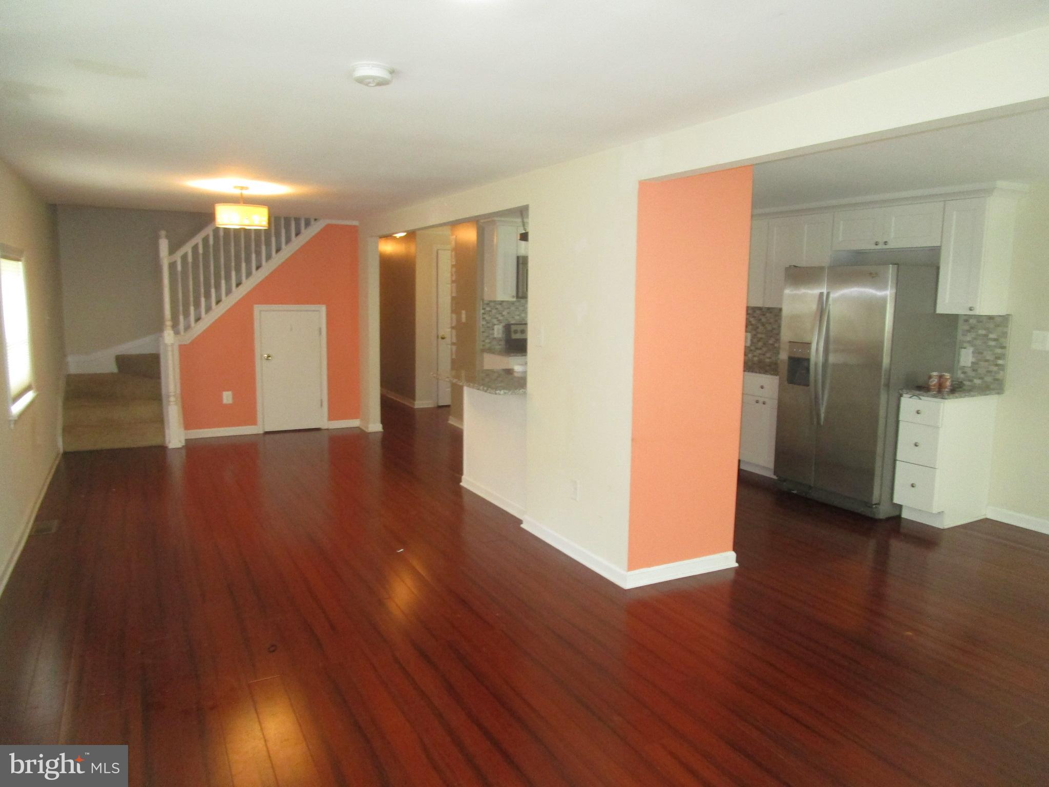 HOLLYWOOD SHORES - Residential Lease