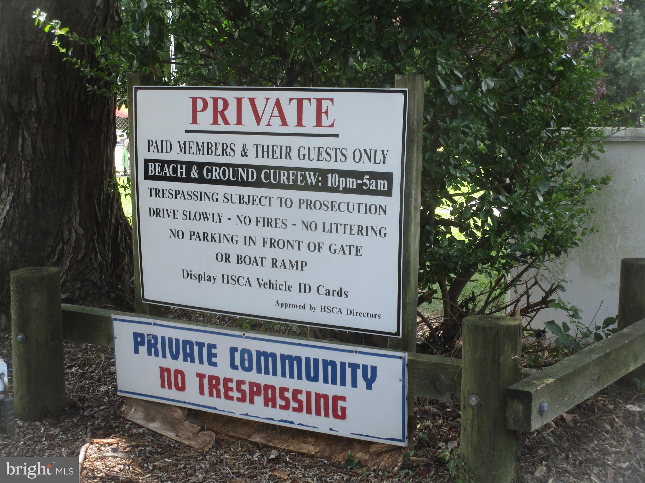 HOLLYWOOD SHORES - Residential Lease